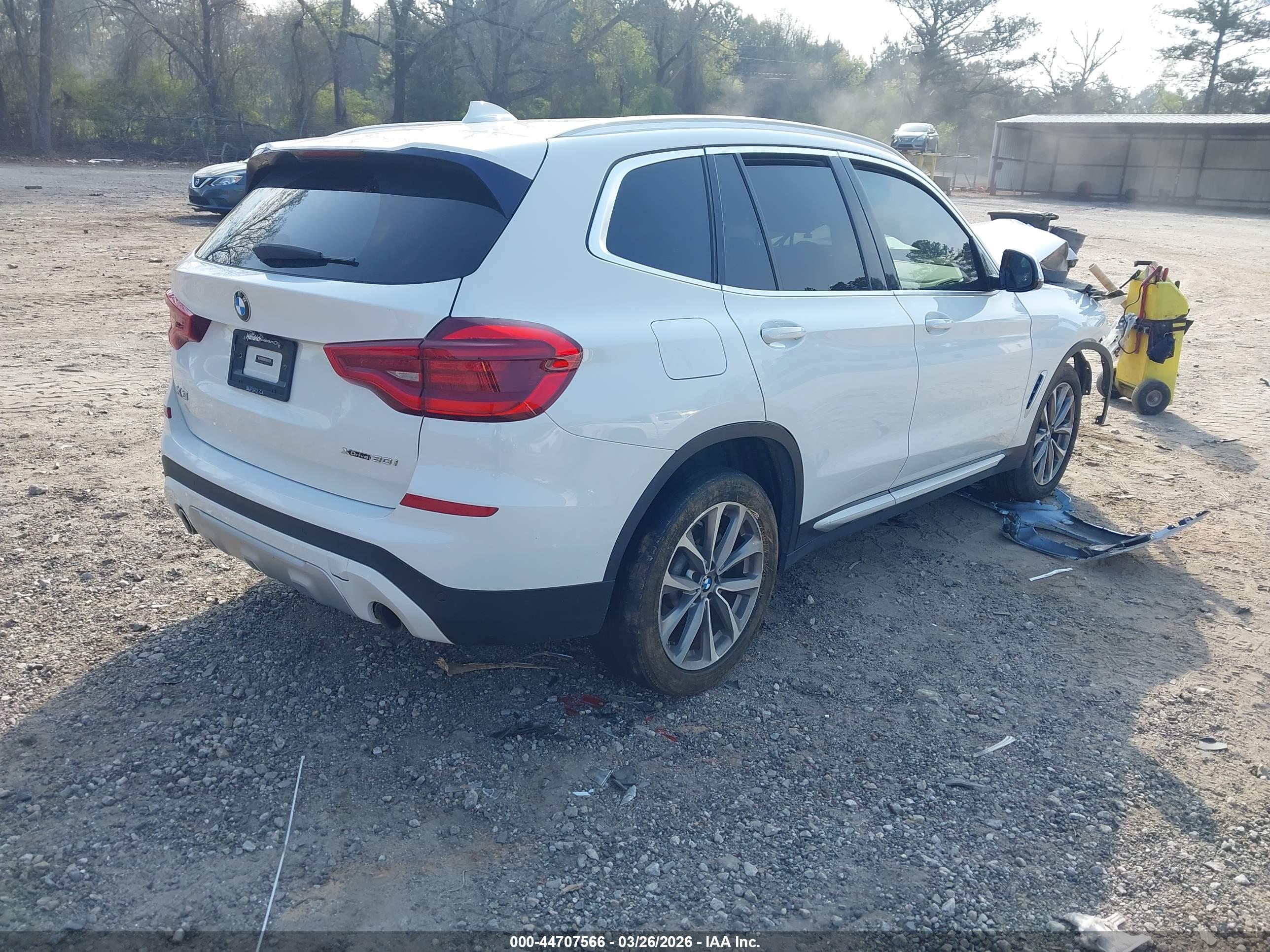 BMW X3 image 4