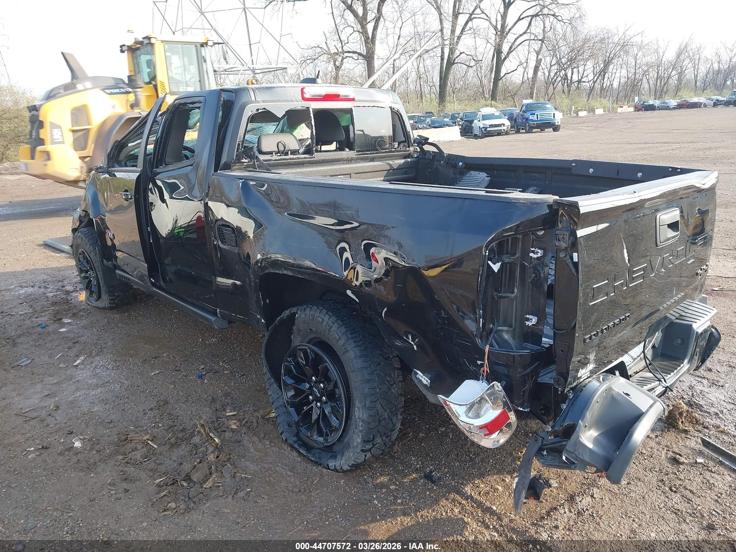 CHEVROLET COLORADO image 6