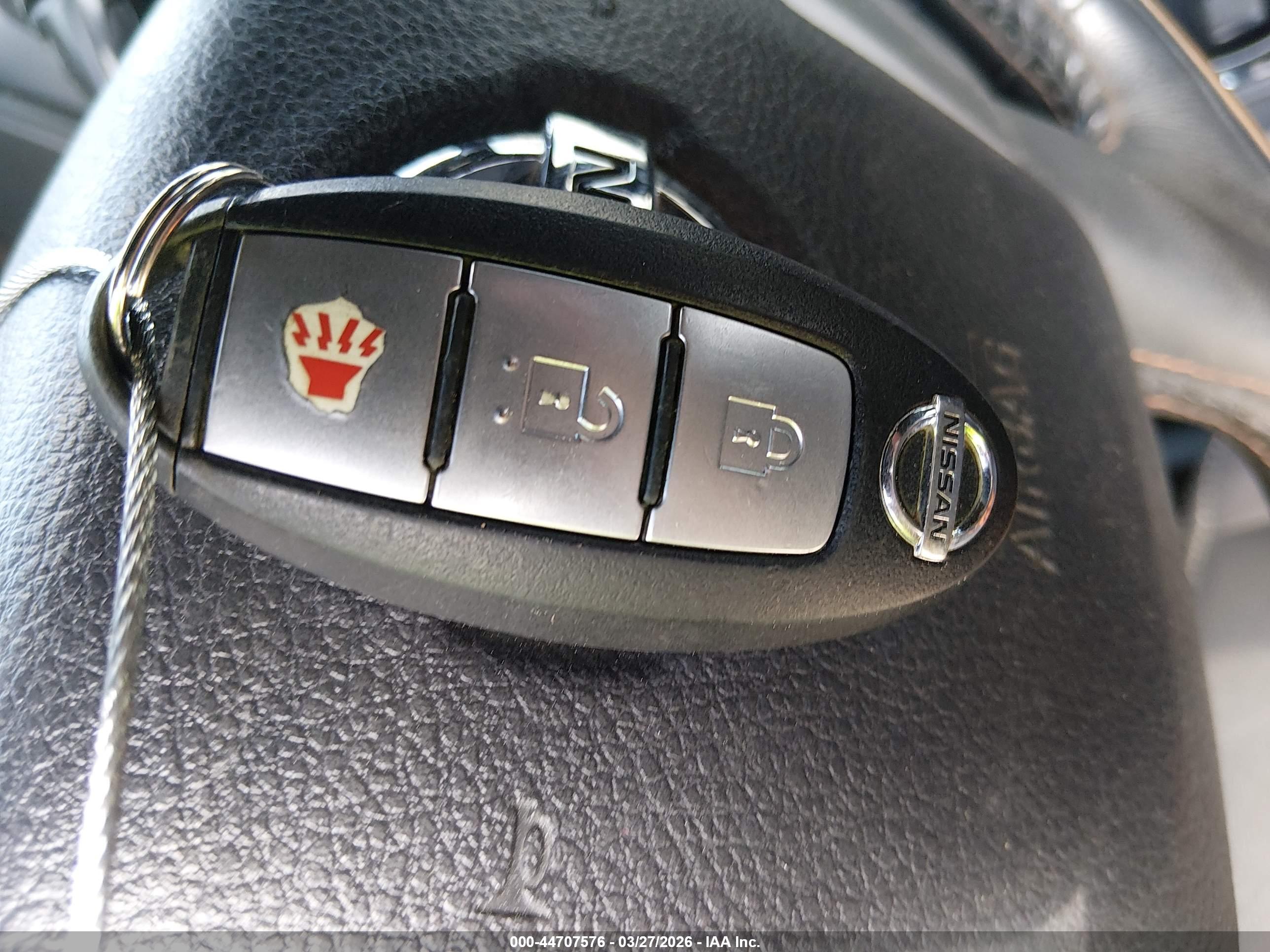 NISSAN TITAN image 11
