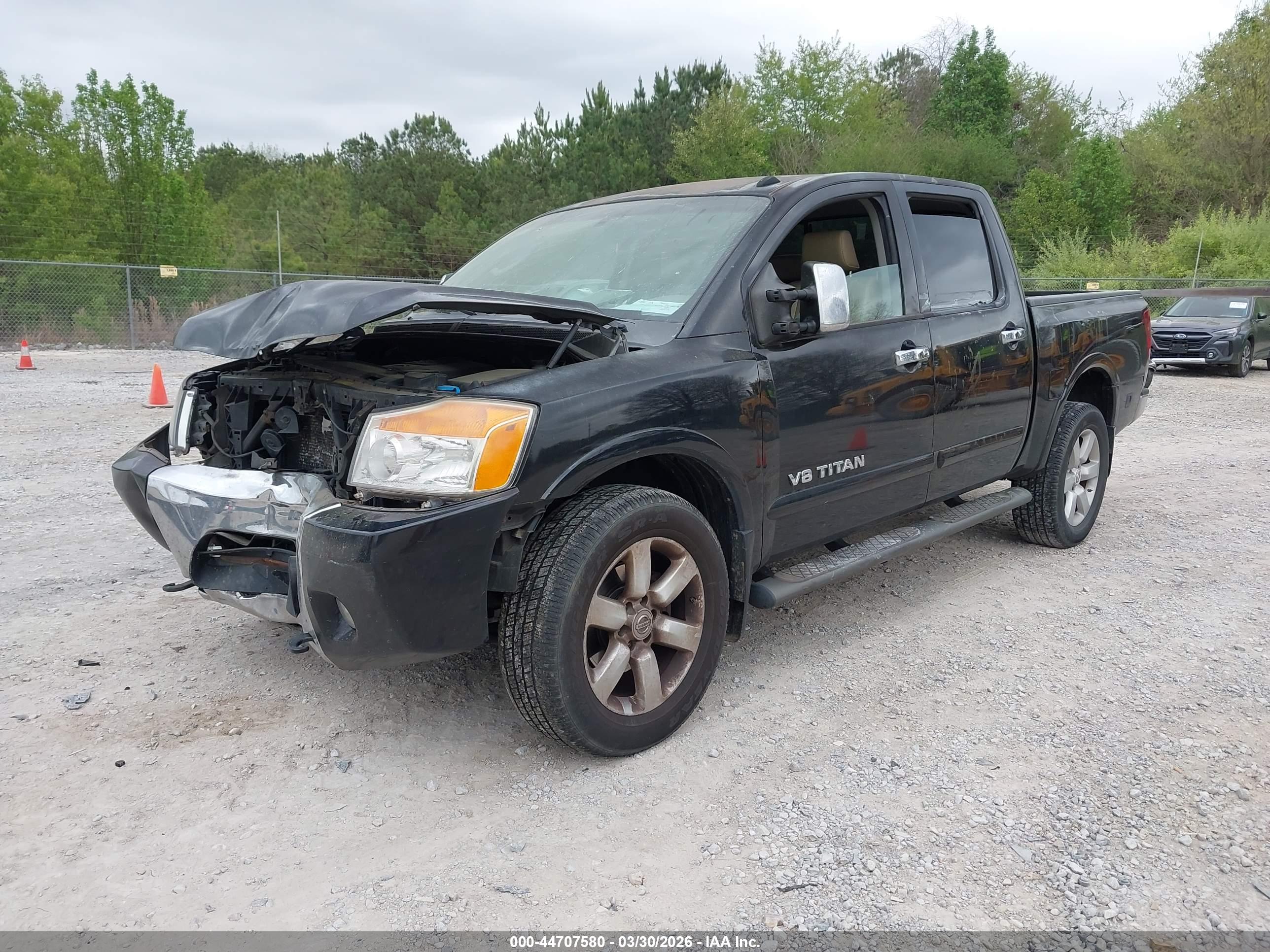 NISSAN TITAN image 2