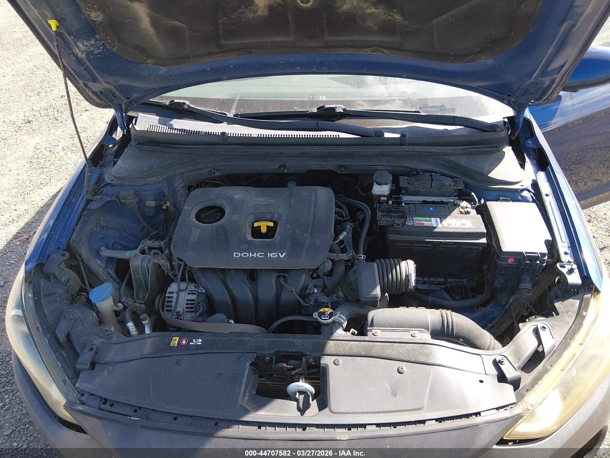 HYUNDAI ELANTRA image 10