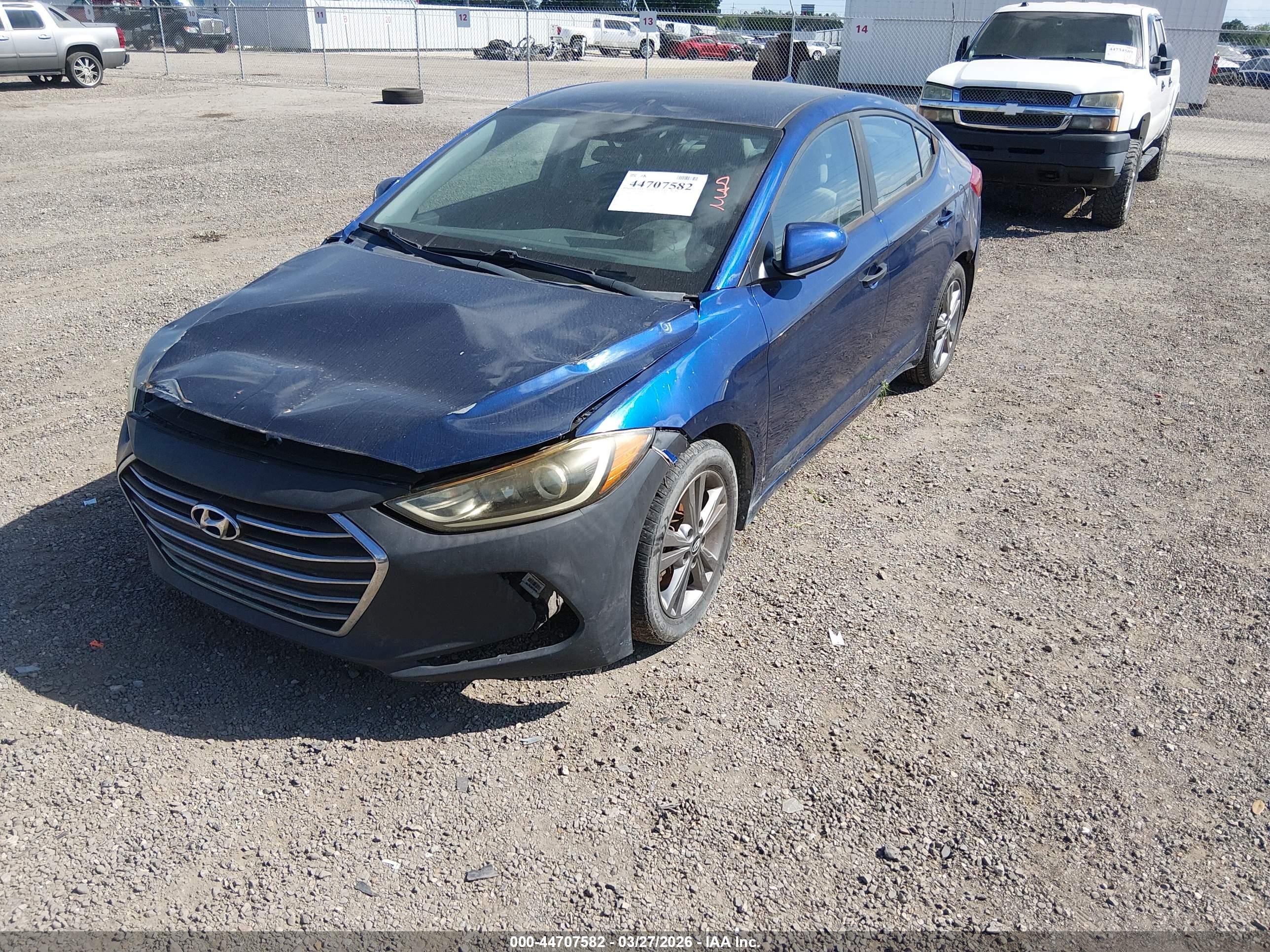 HYUNDAI ELANTRA image 2