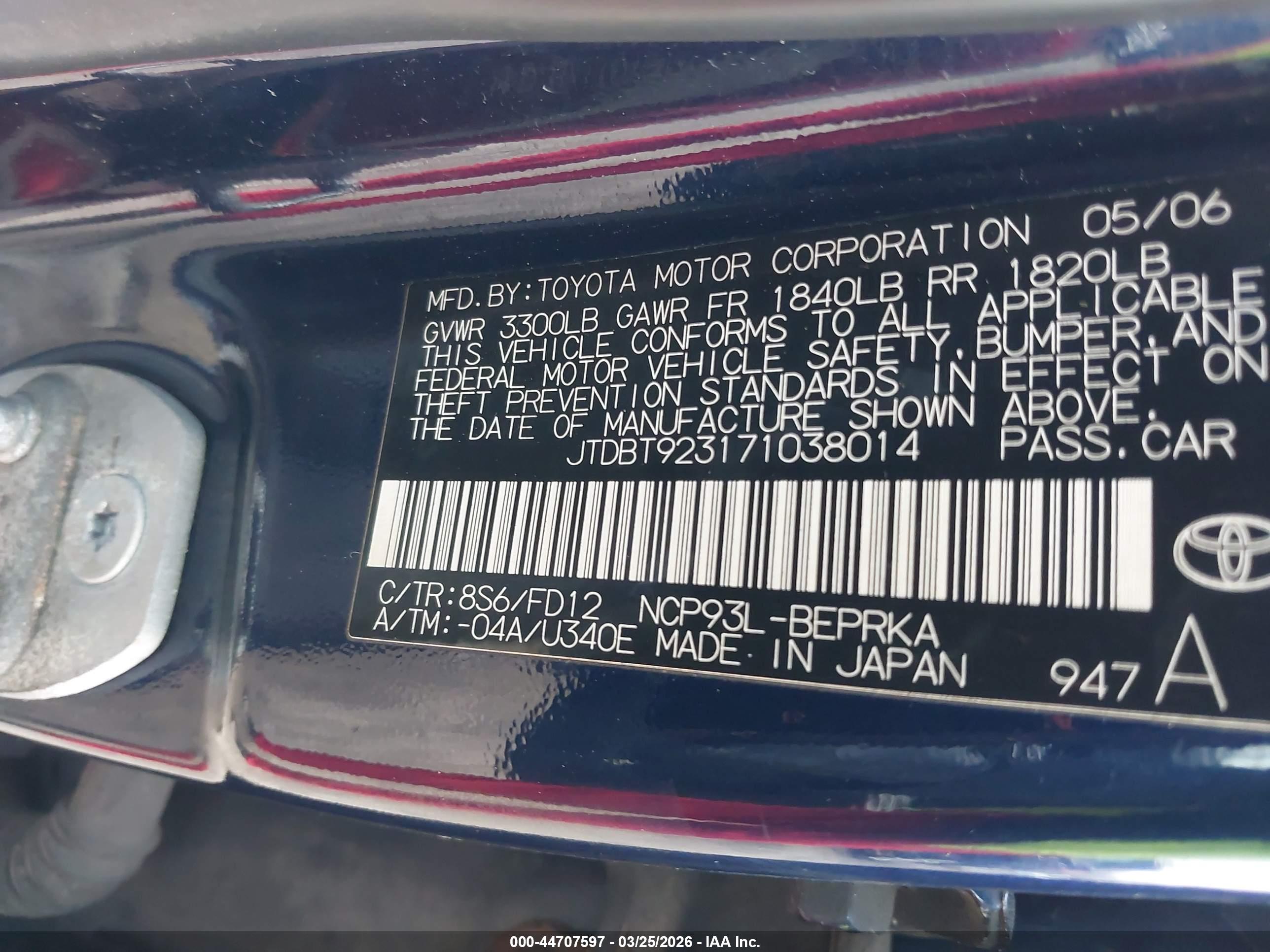 TOYOTA YARIS image 9