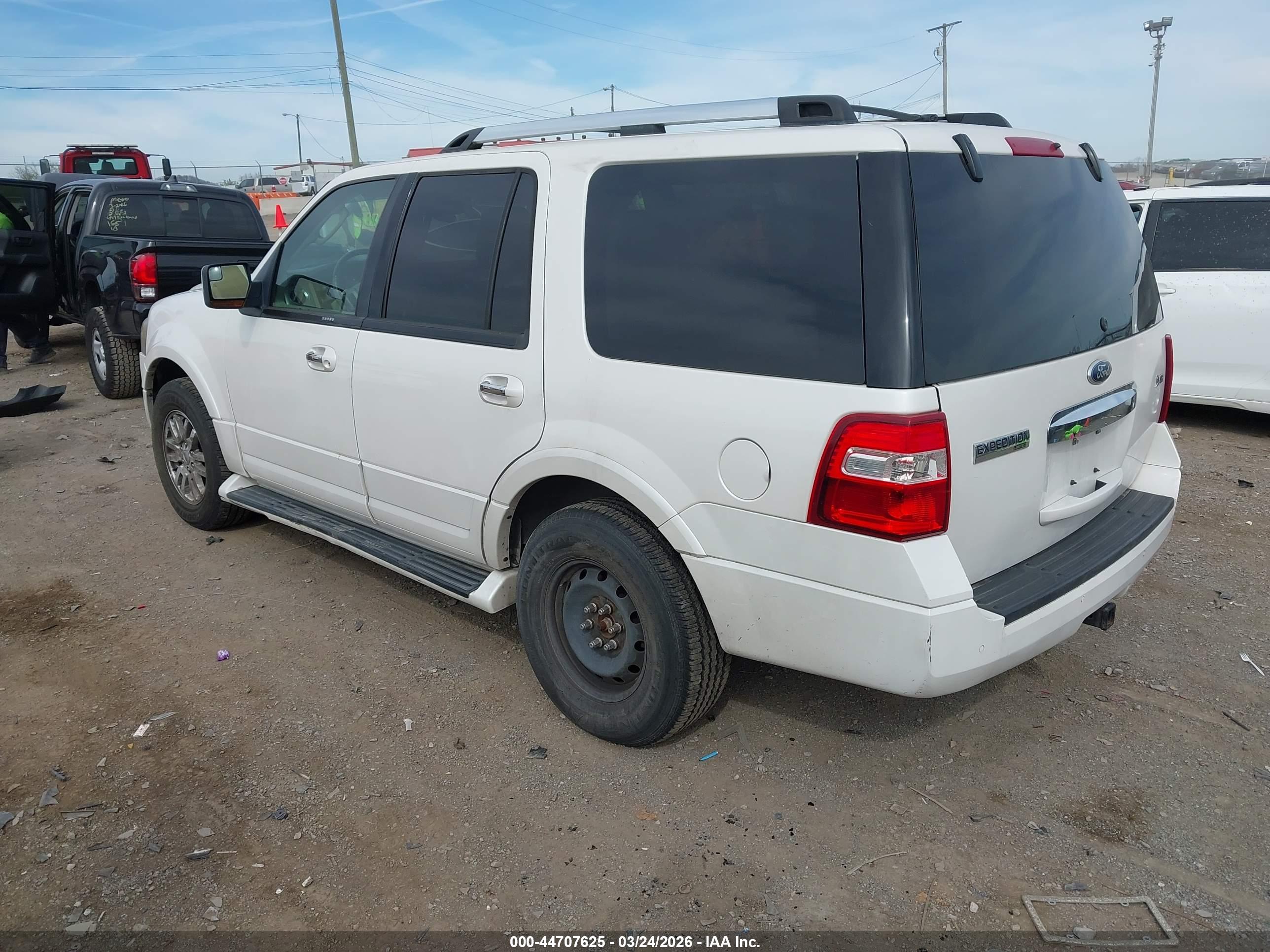 FORD EXPEDITION image 3