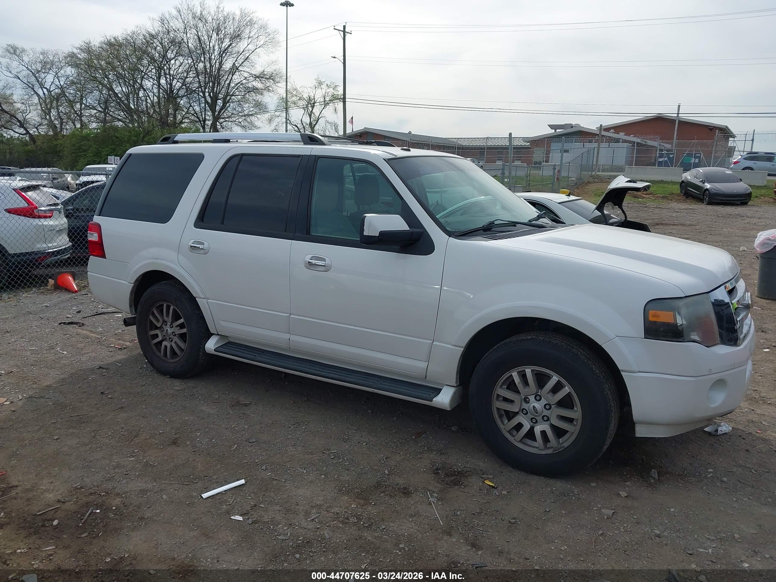 FORD EXPEDITION image 6