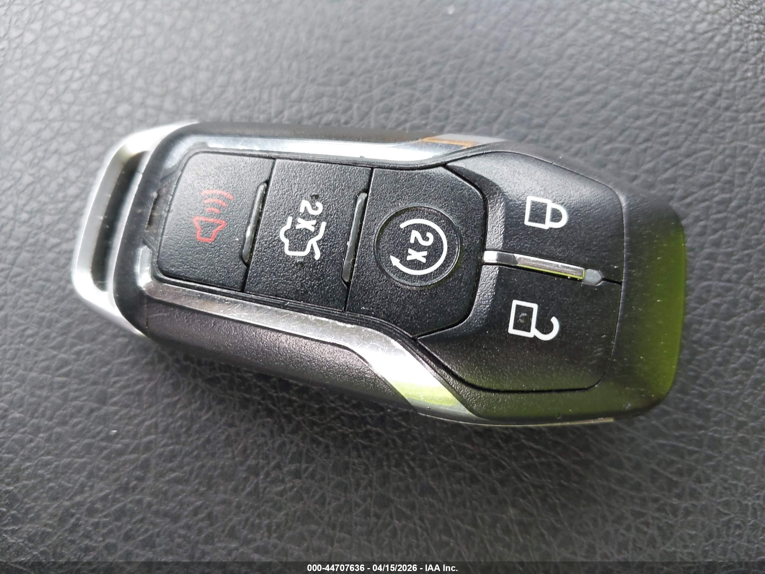 FORD FUSION image 11