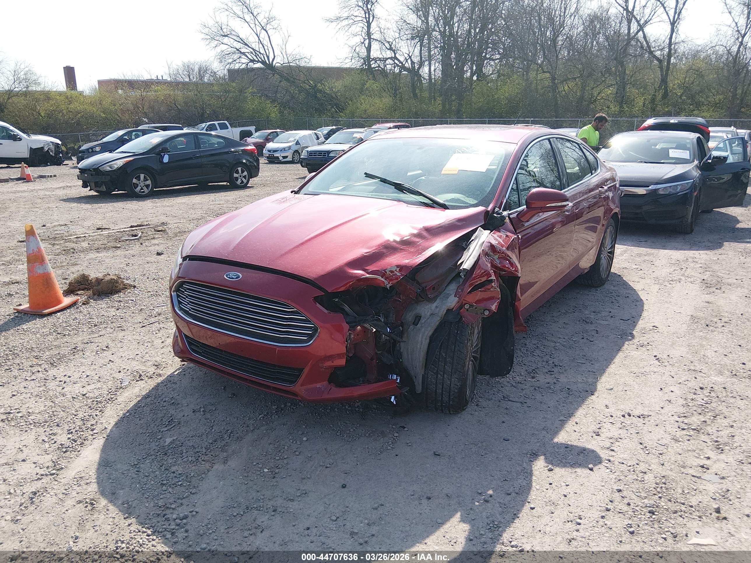 FORD FUSION image 2