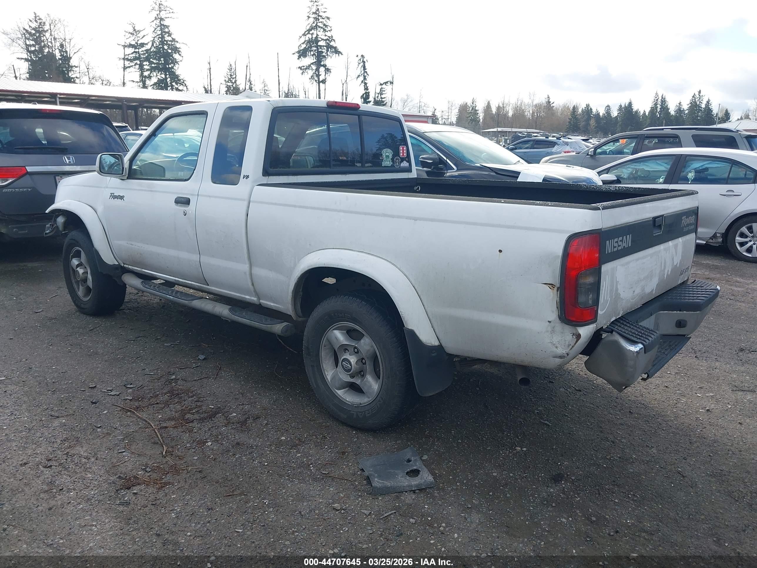 NISSAN FRONTIER image 3