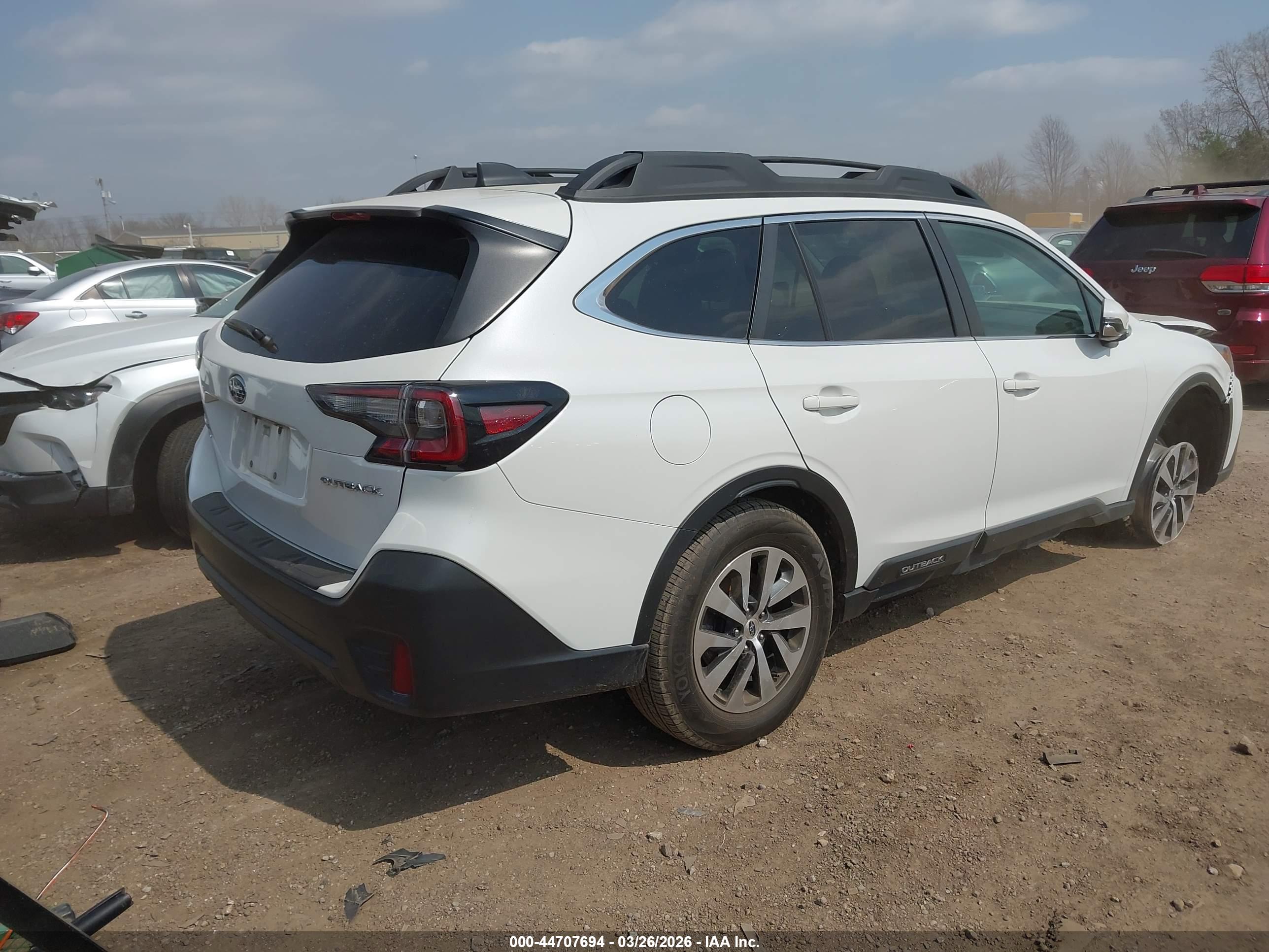 SUBARU OUTBACK image 4