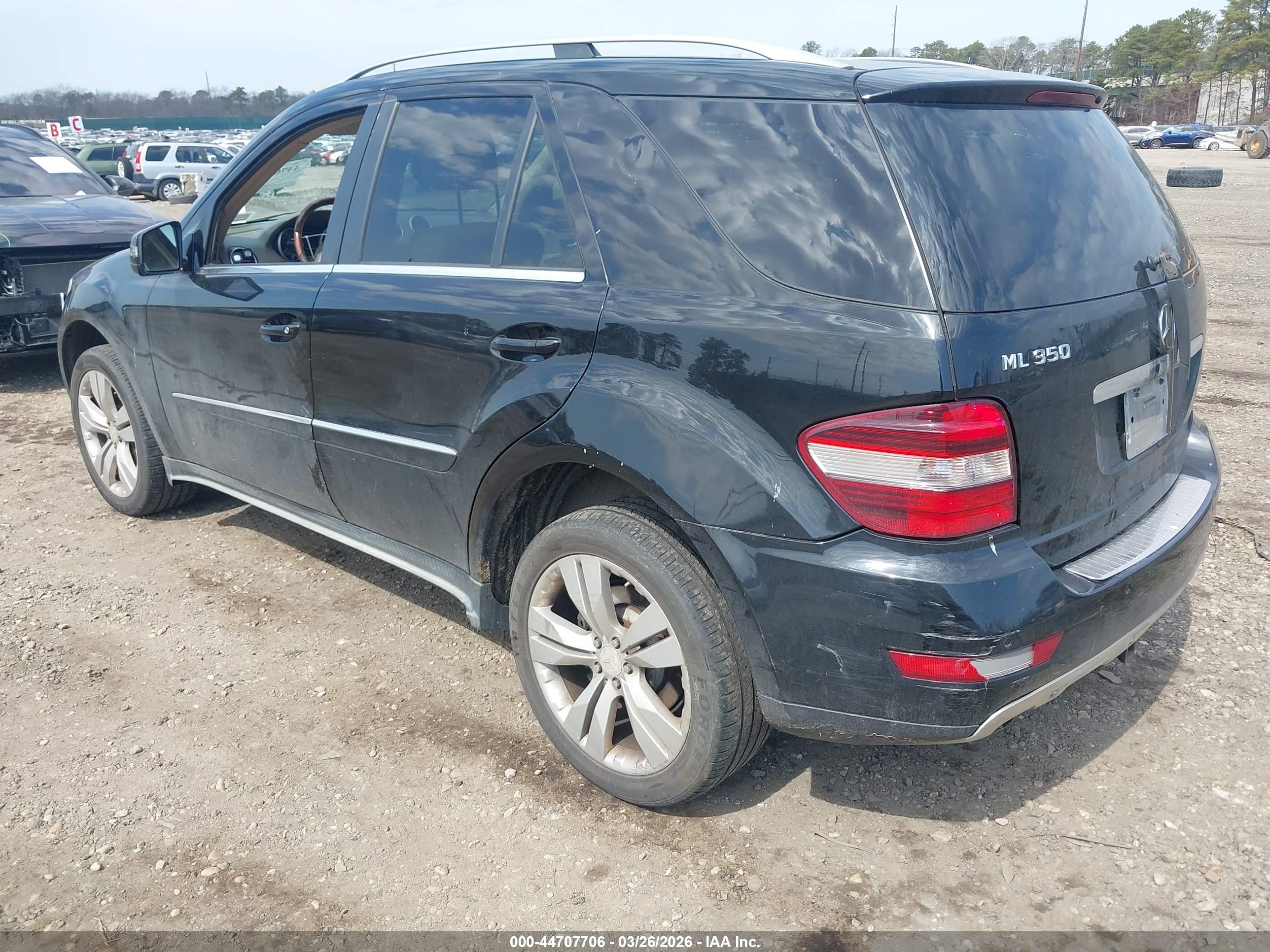 MERCEDES-BENZ ML image 3