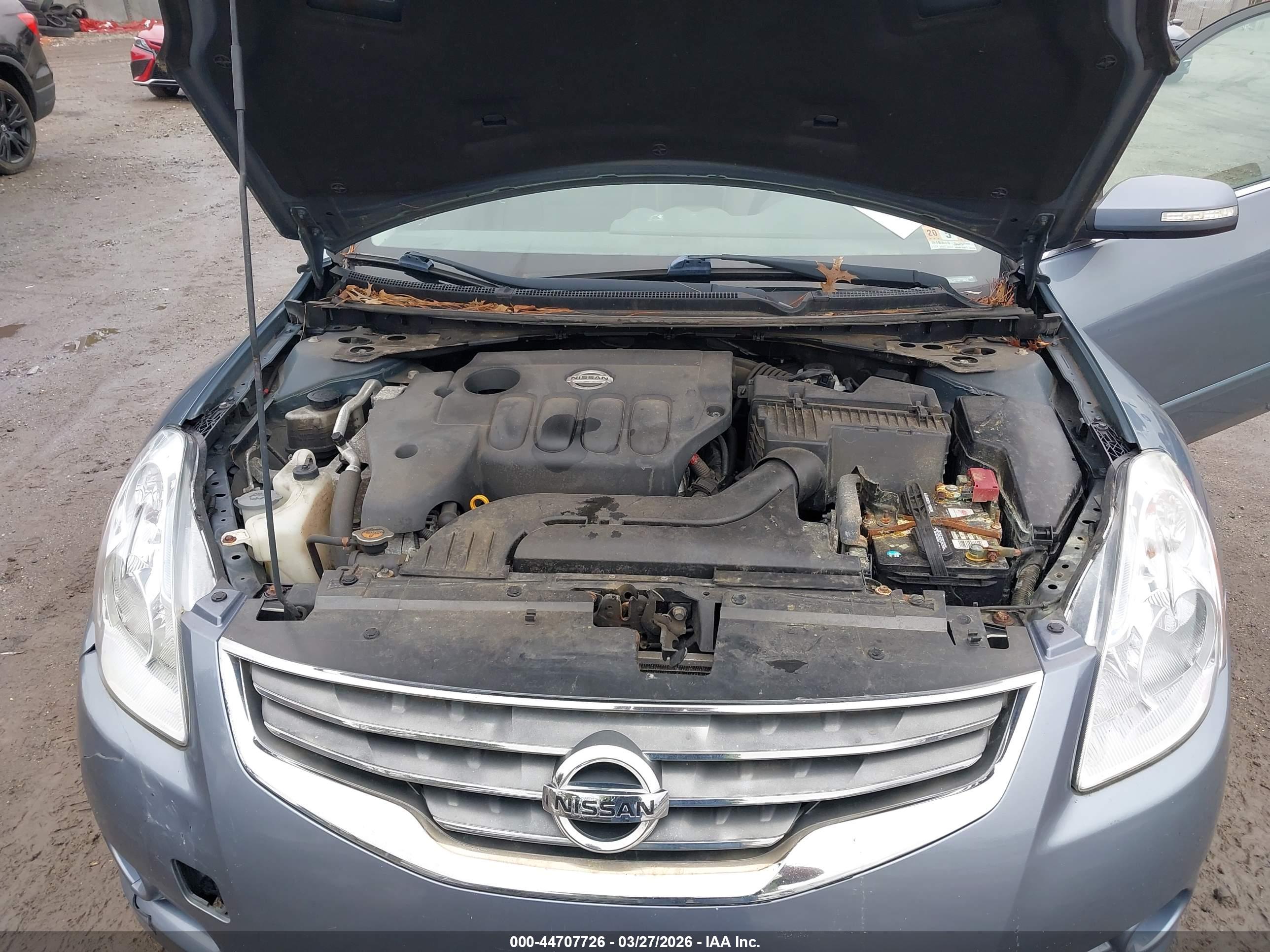 NISSAN ALTIMA image 10