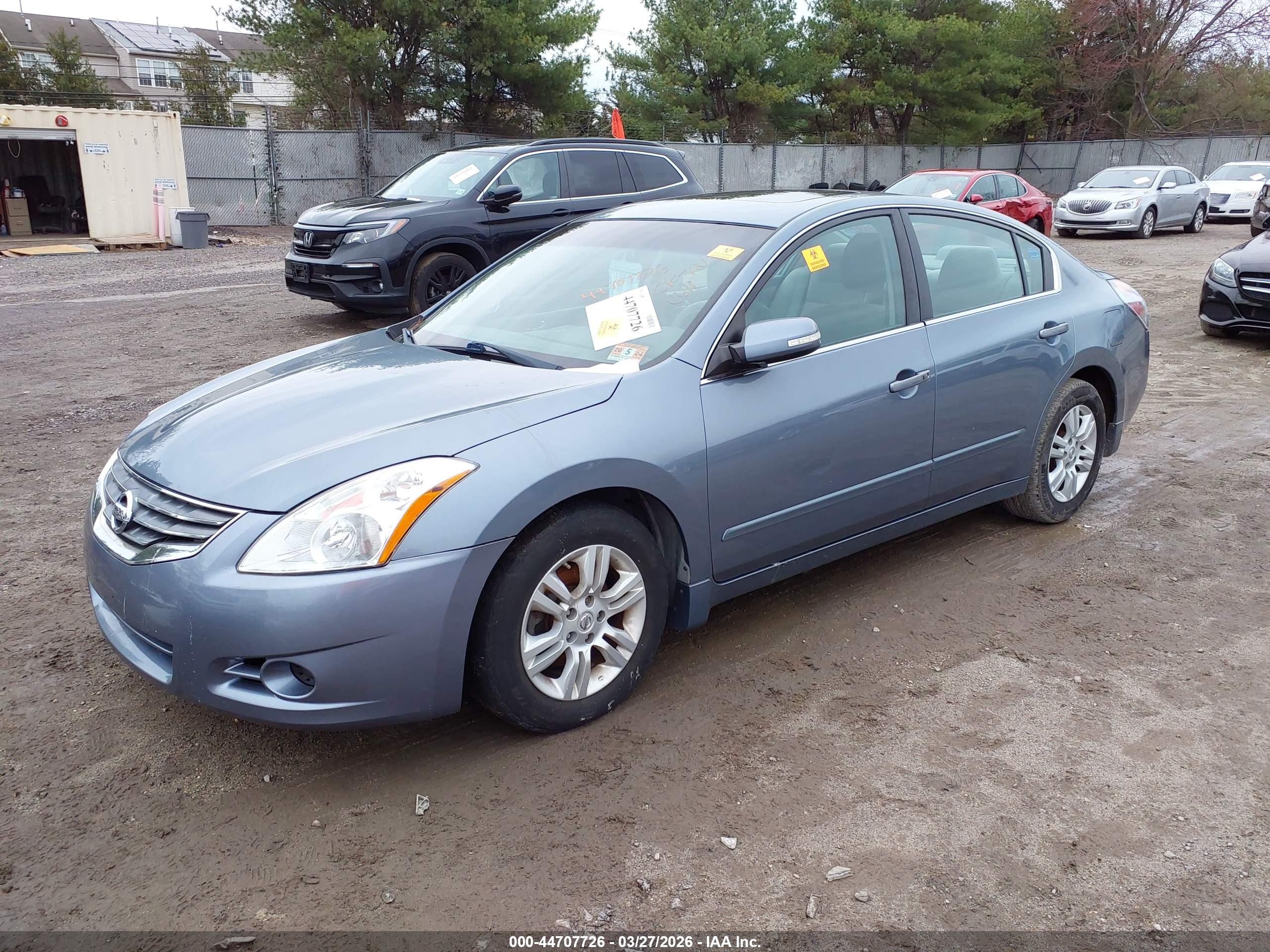 NISSAN ALTIMA image 2