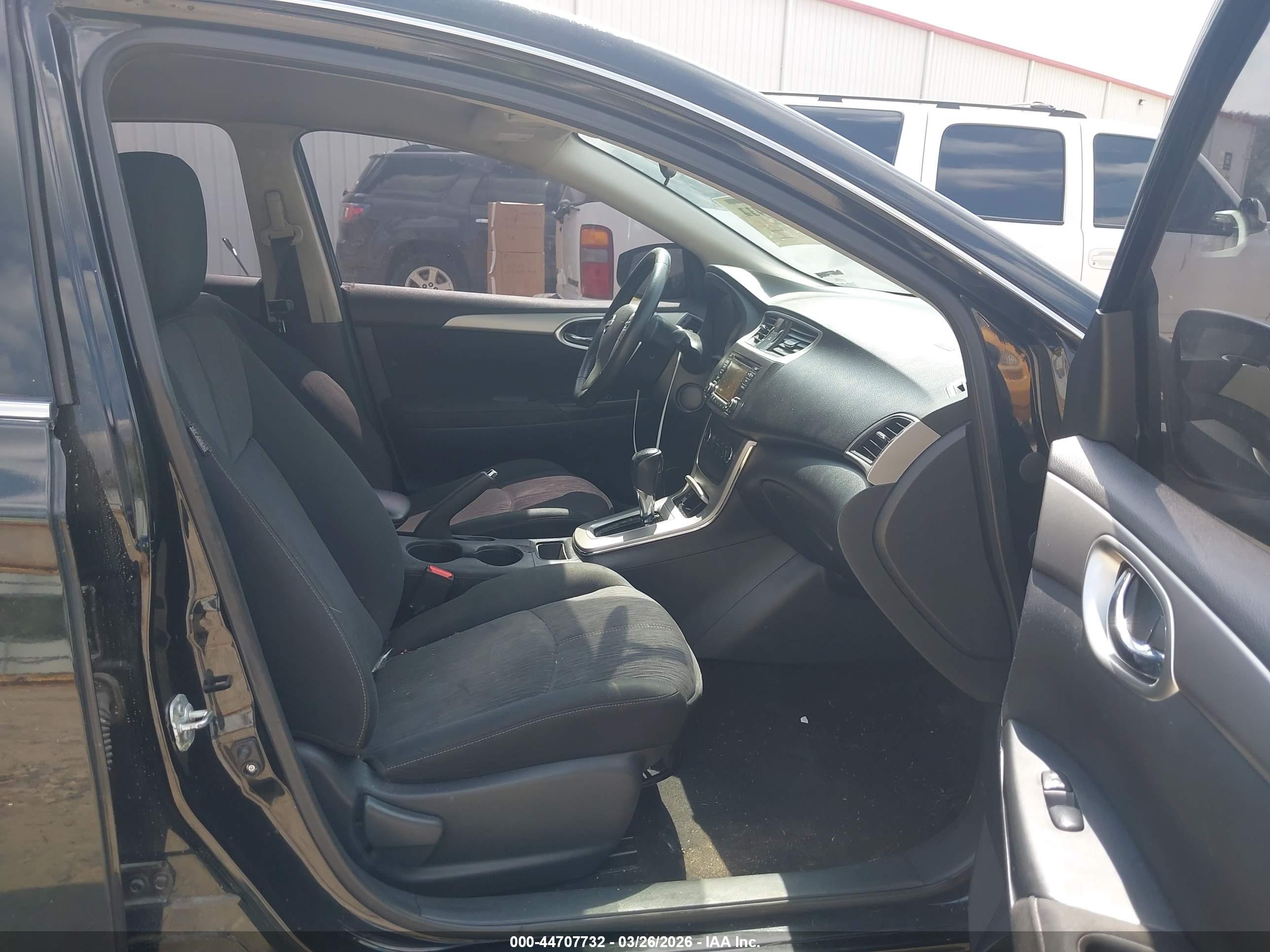 NISSAN SENTRA image 5