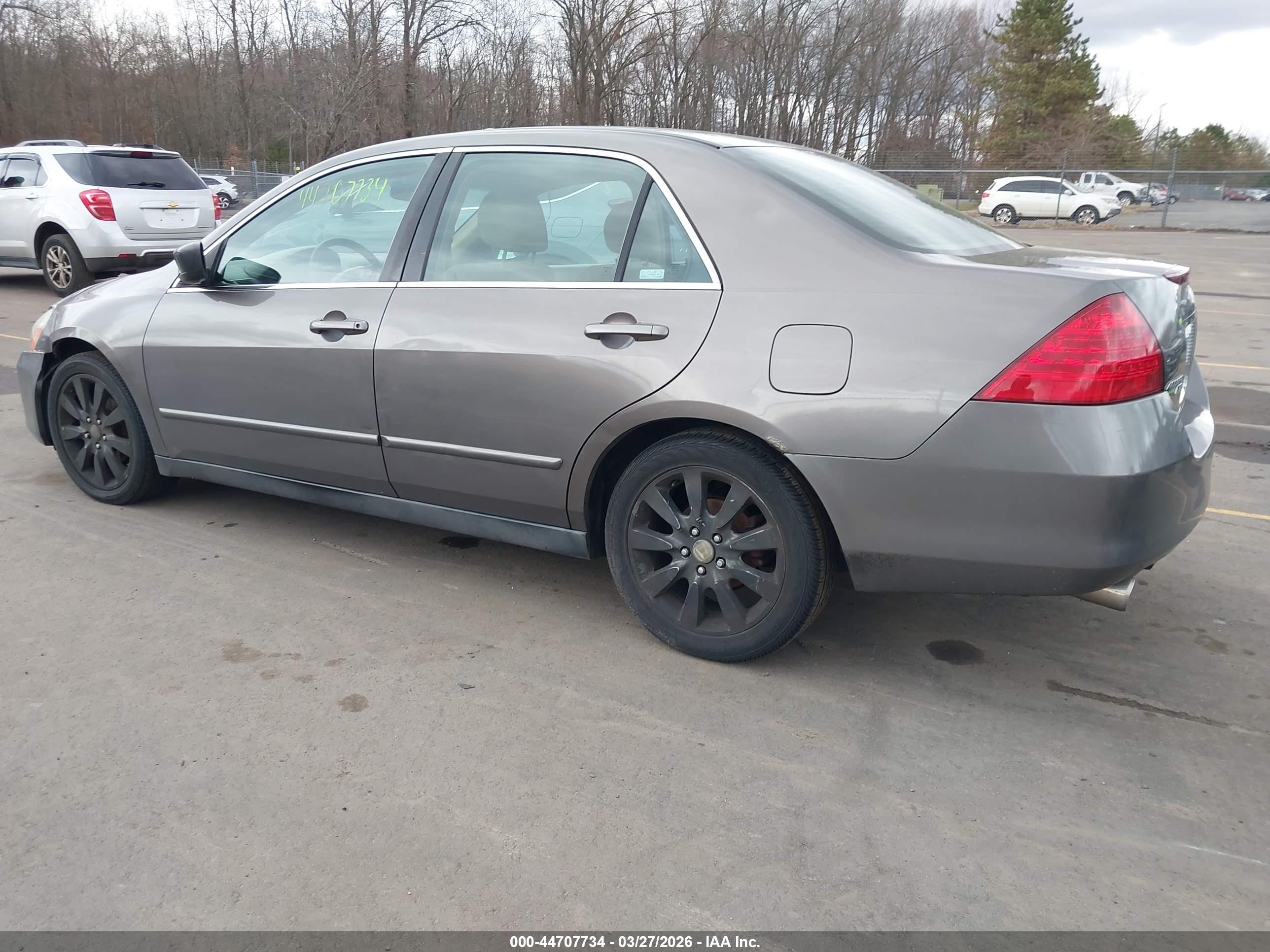 HONDA ACCORD image 3