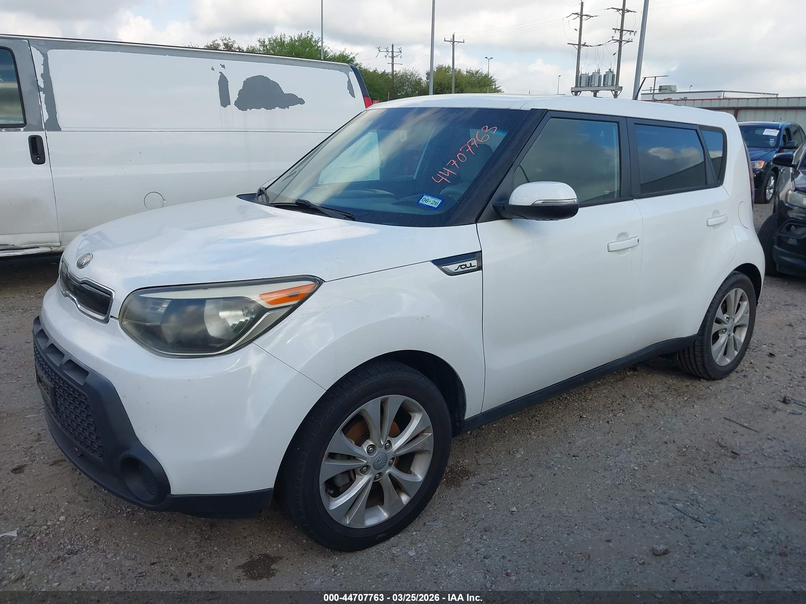 KIA SOUL image 2