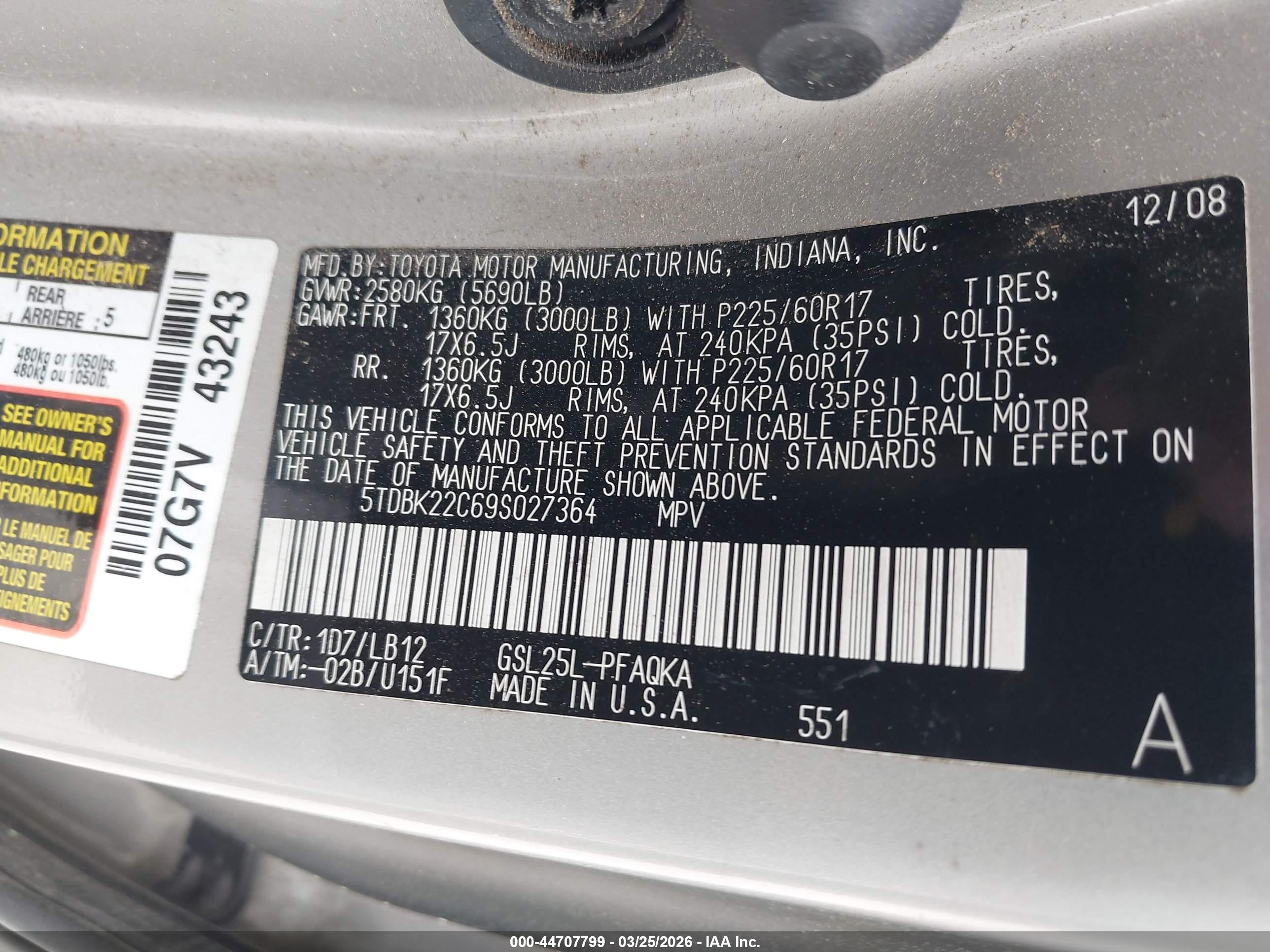 TOYOTA SIENNA image 9