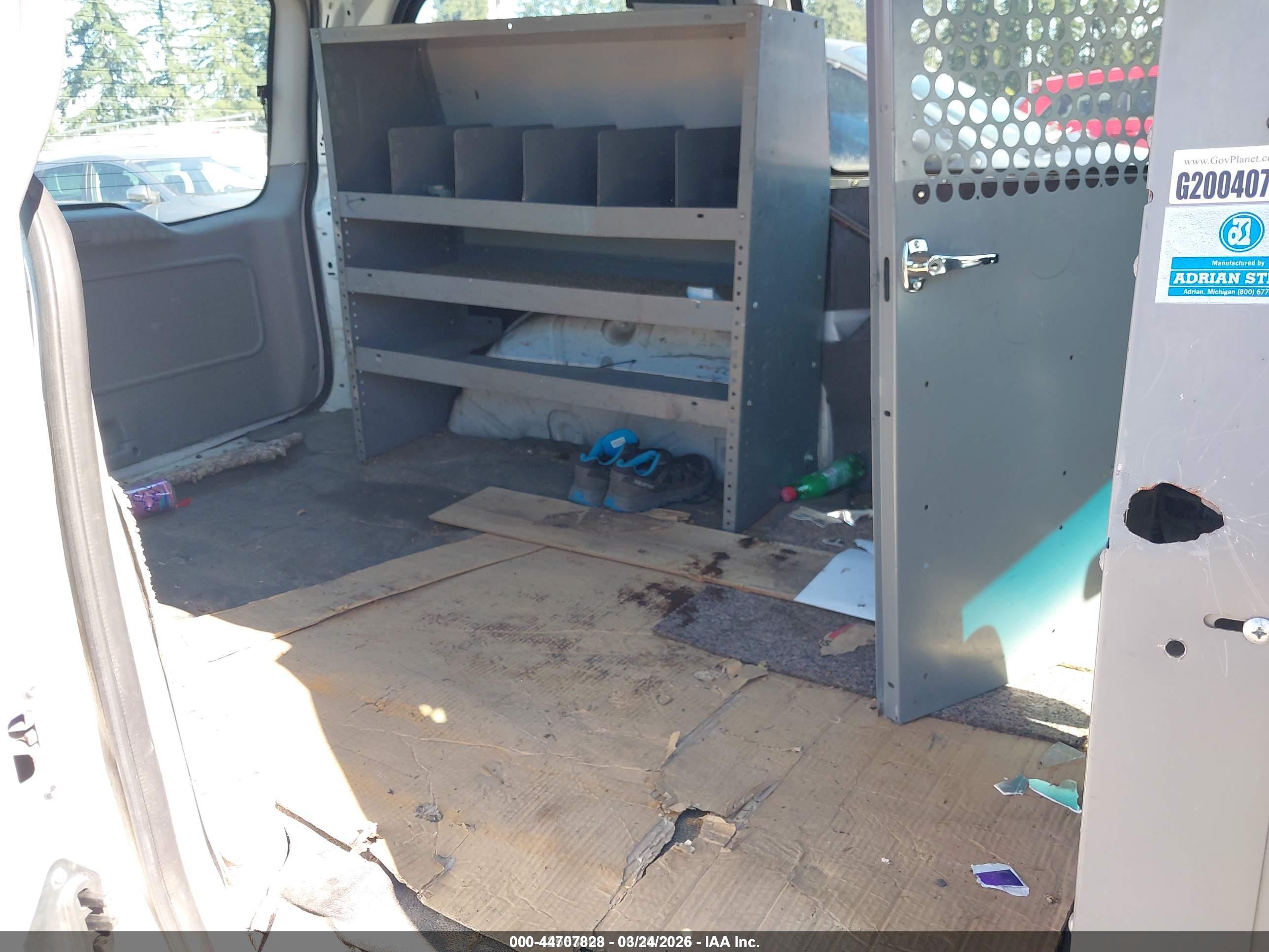FORD WINDSTAR image 8