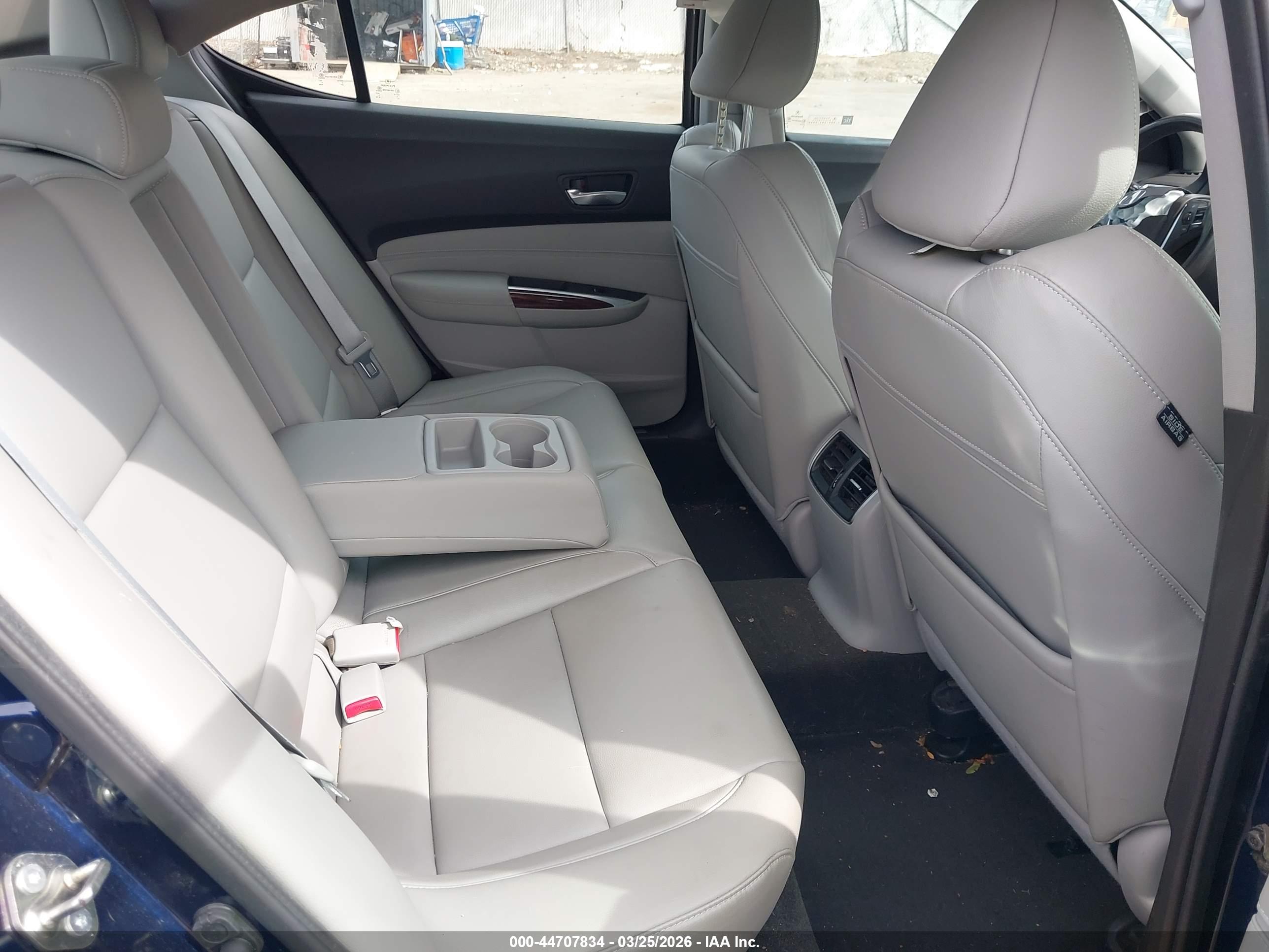 ACURA TLX image 8