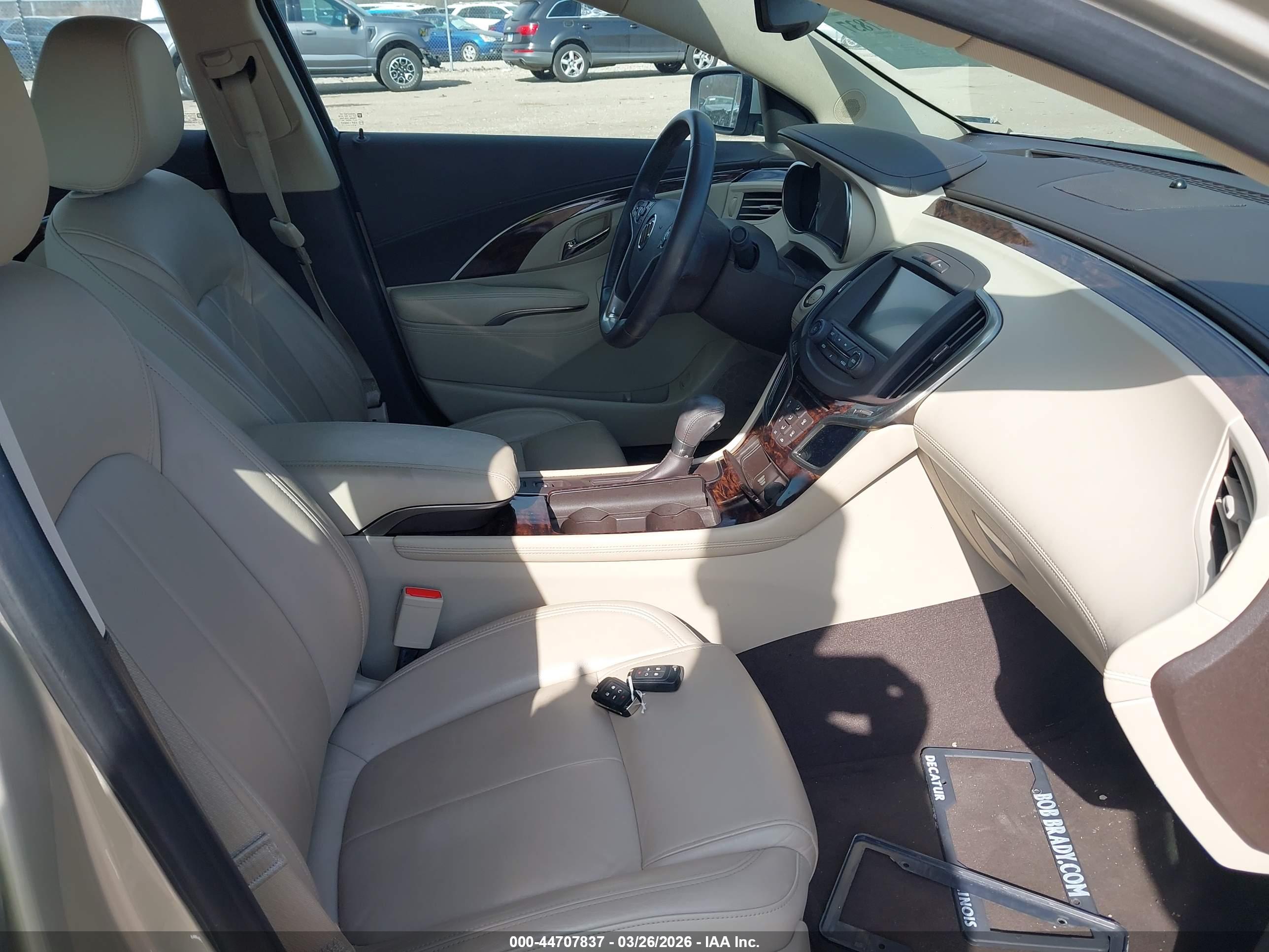 BUICK LACROSSE image 5