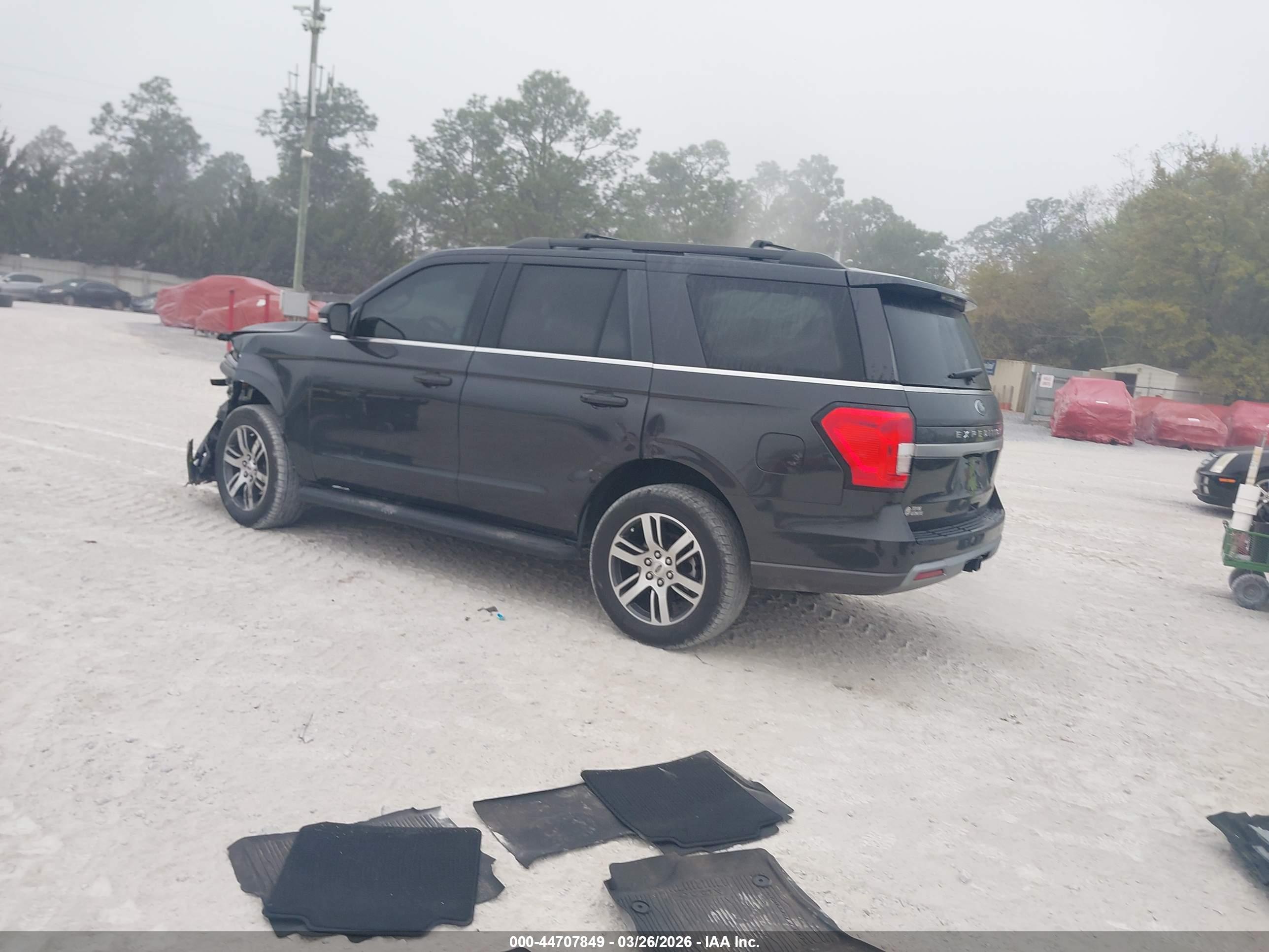 FORD EXPEDITION image 3