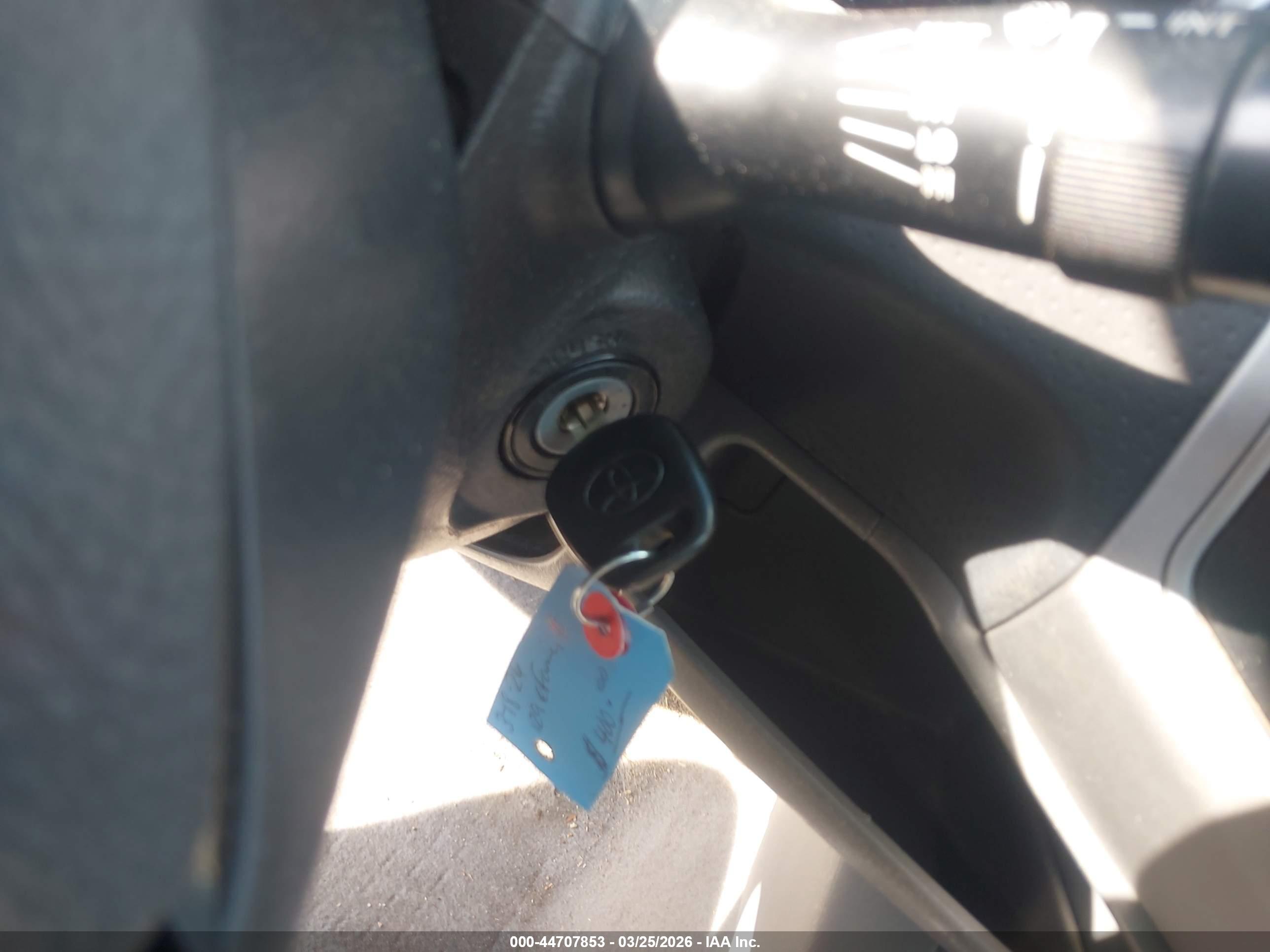 TOYOTA TACOMA image 11
