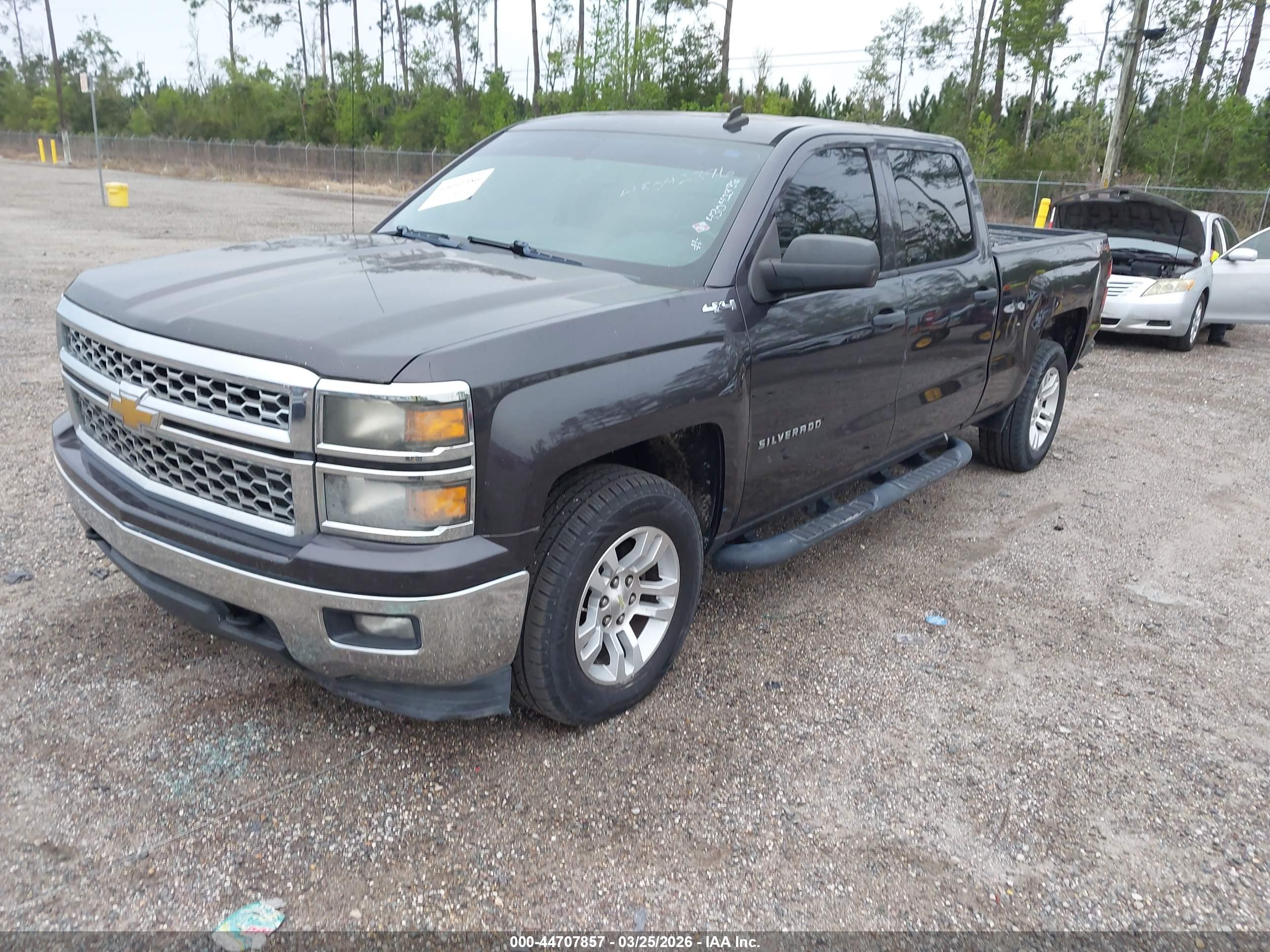 CHEVROLET SILVERADO image 2