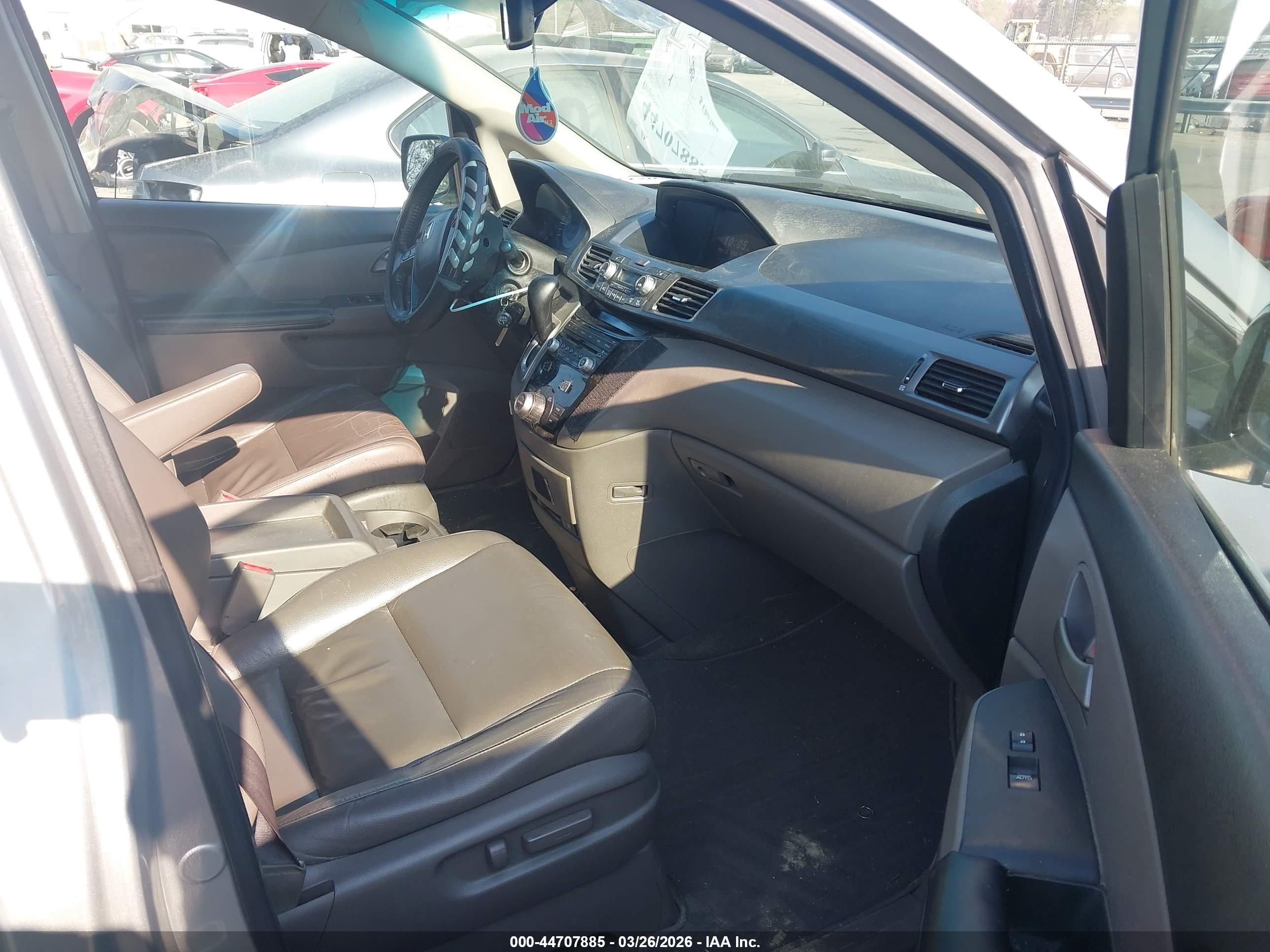 HONDA ODYSSEY image 5
