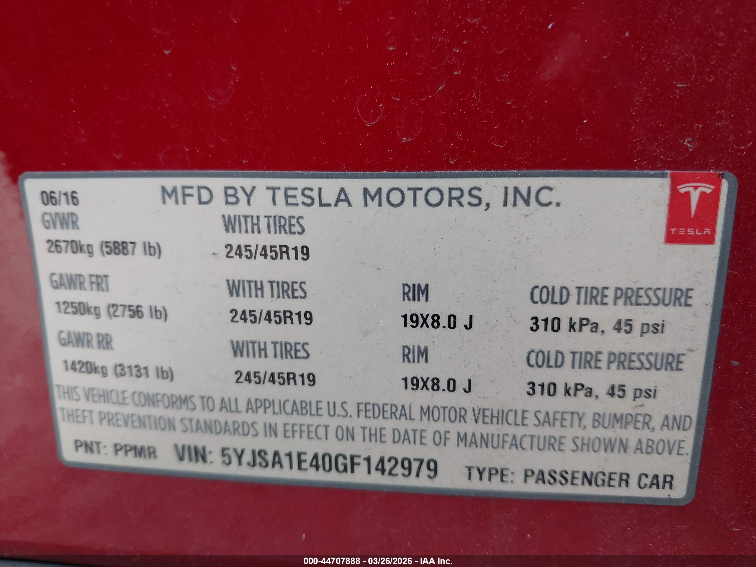 TESLA MODEL image 9
