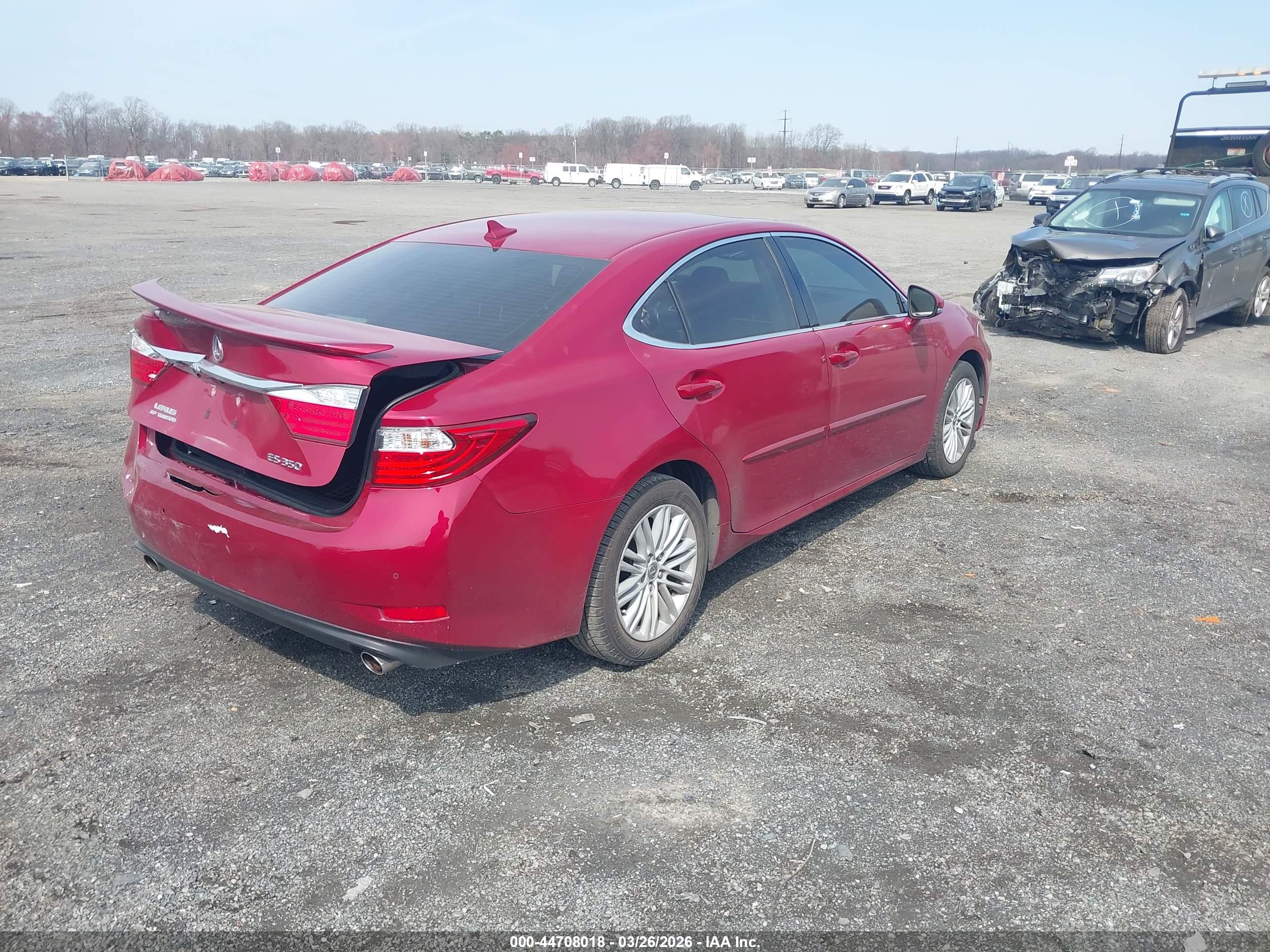 LEXUS ES image 4