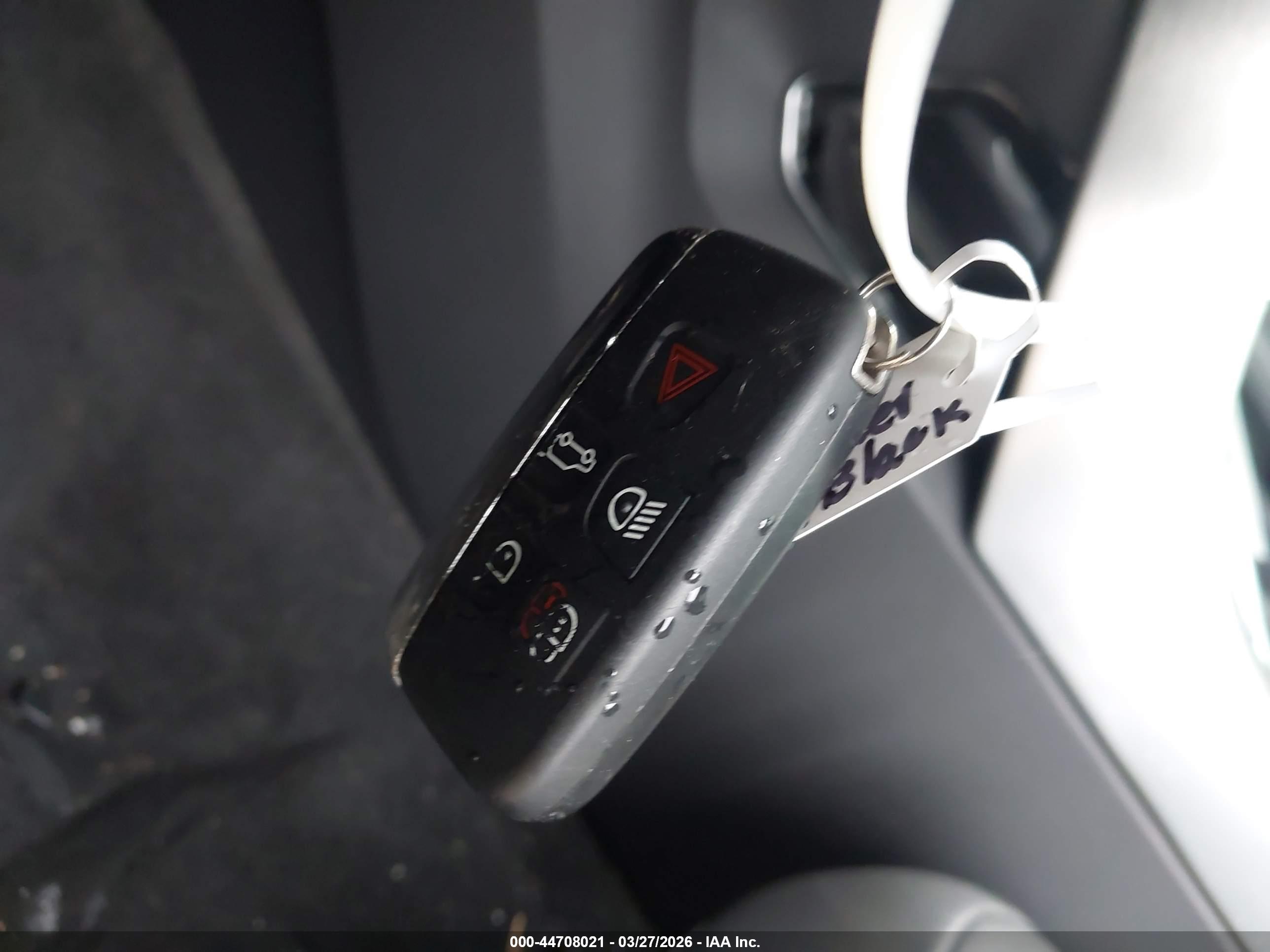 LAND ROVER image 11