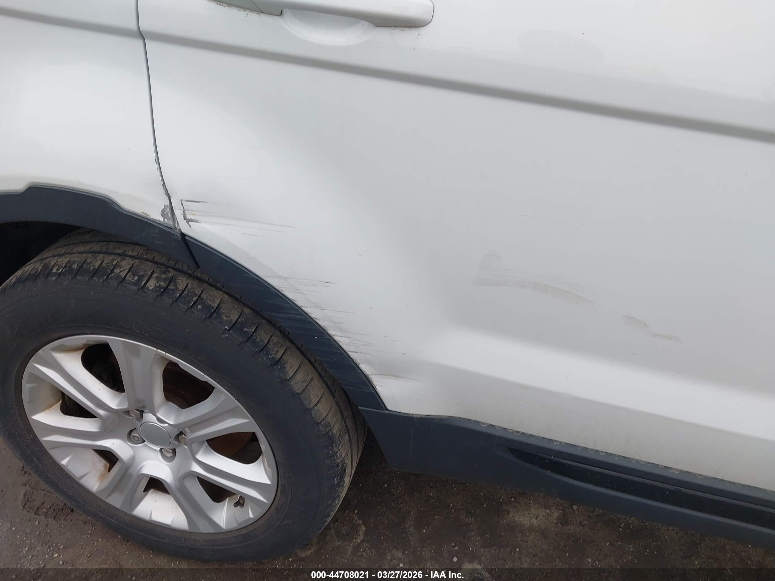 LAND ROVER image 6