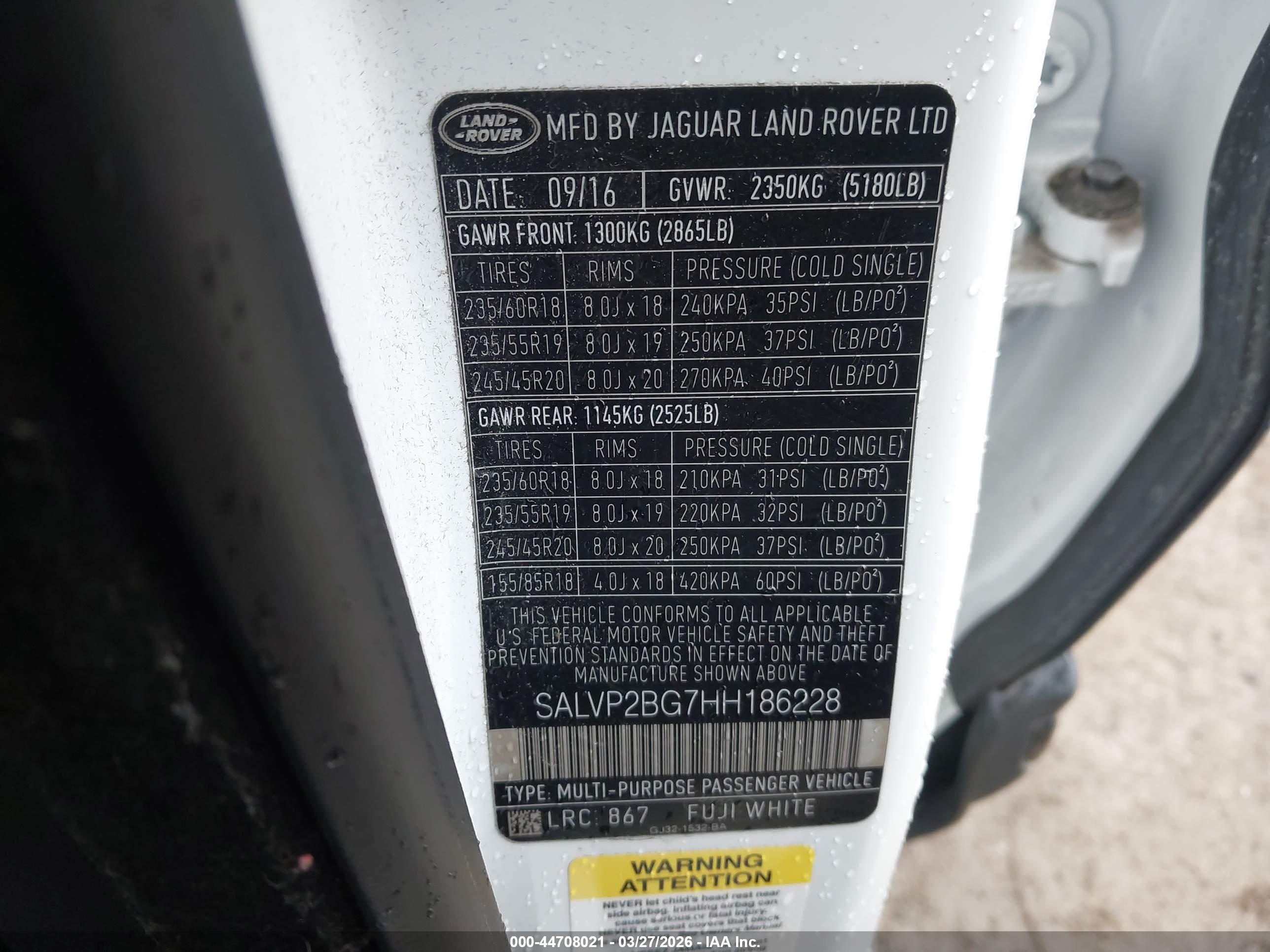 LAND ROVER image 9