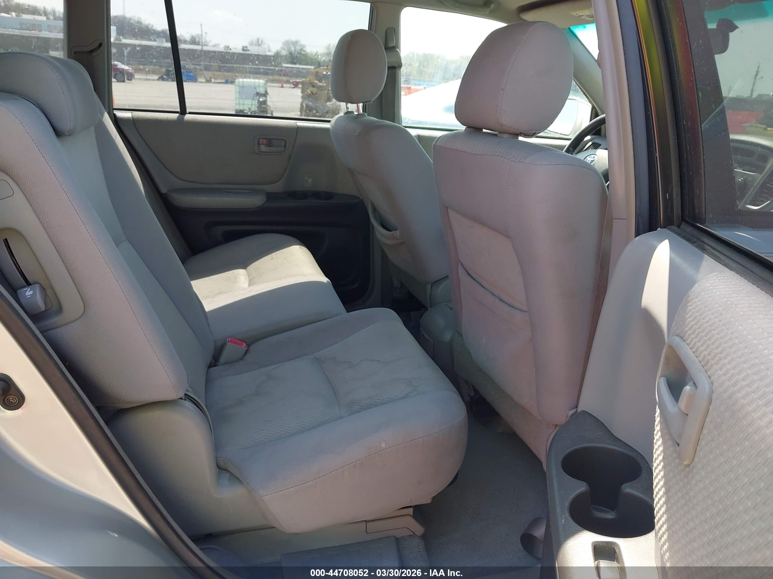 TOYOTA HIGHLANDER image 8