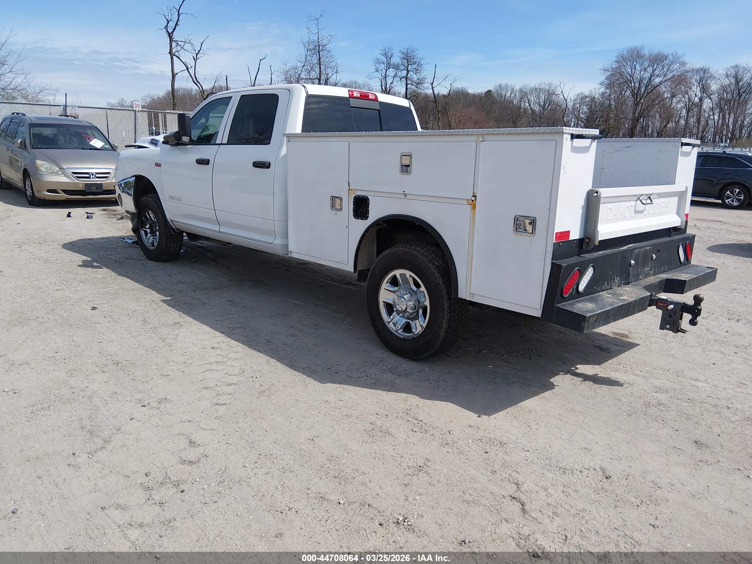 RAM 2500 image 3