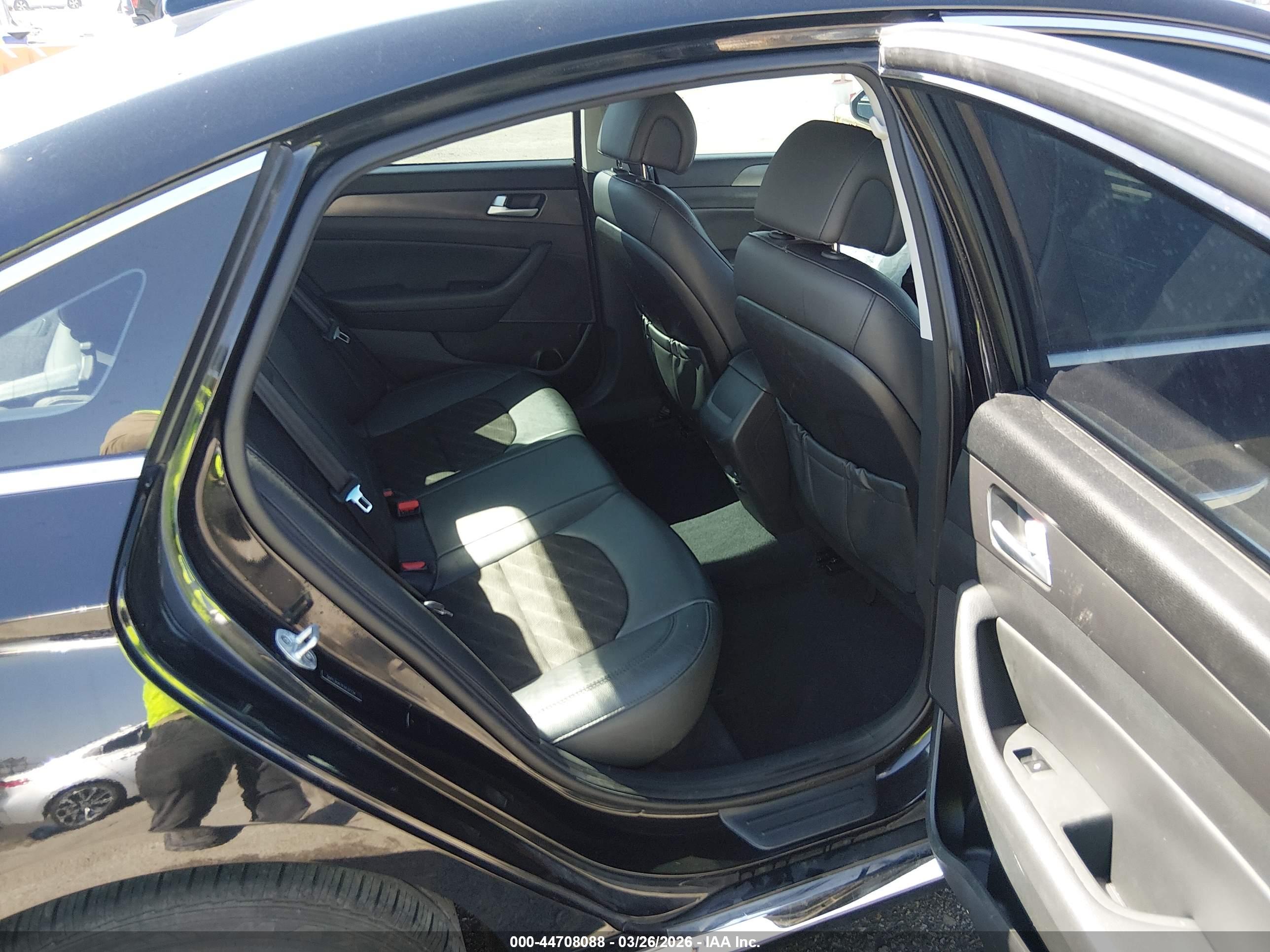 HYUNDAI SONATA image 8