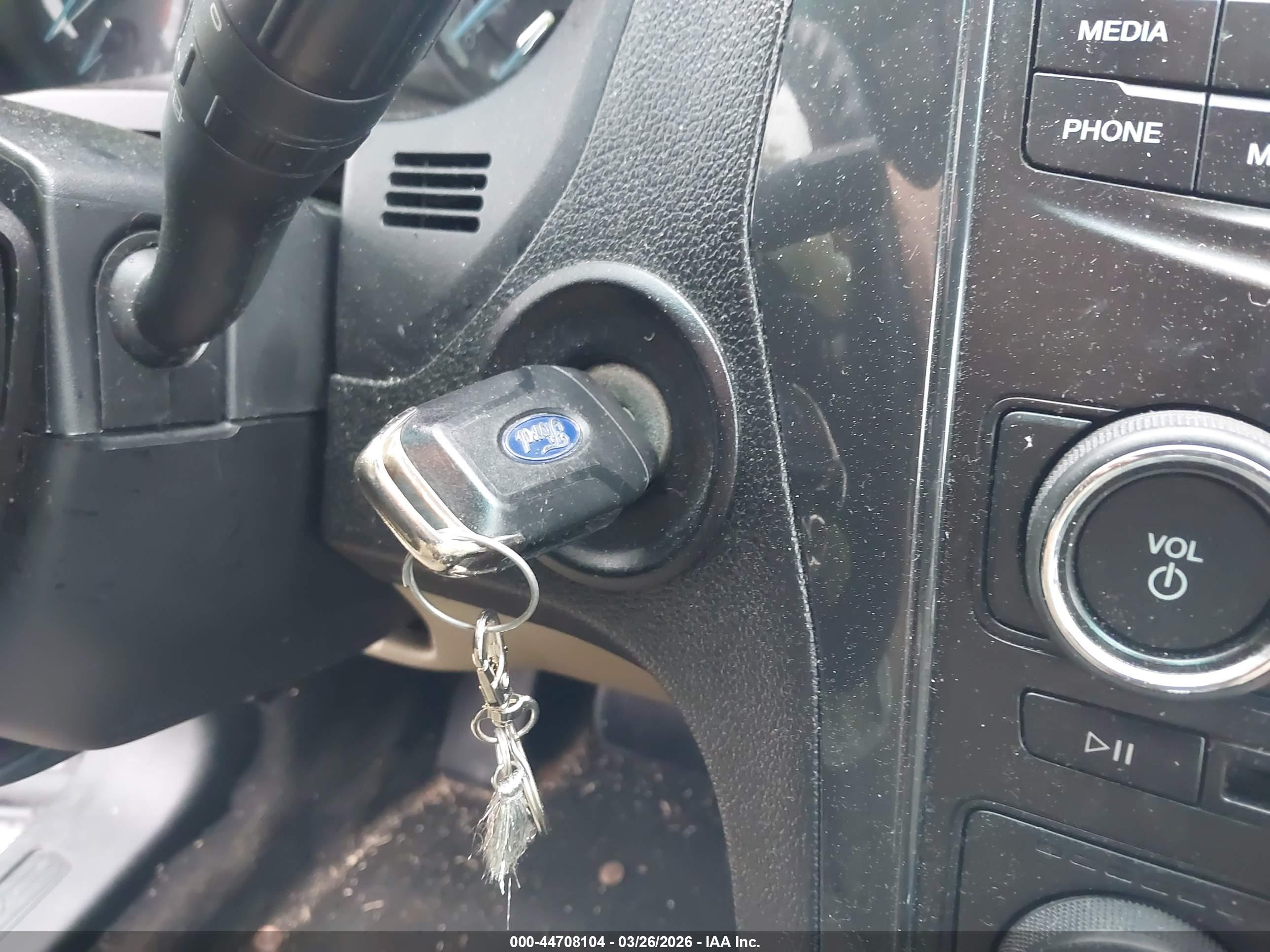 FORD EXPLORER image 11