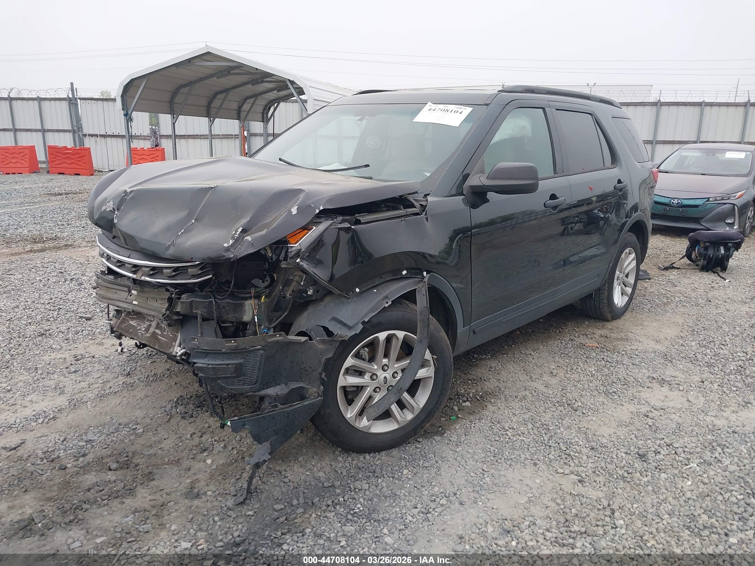 FORD EXPLORER image 2