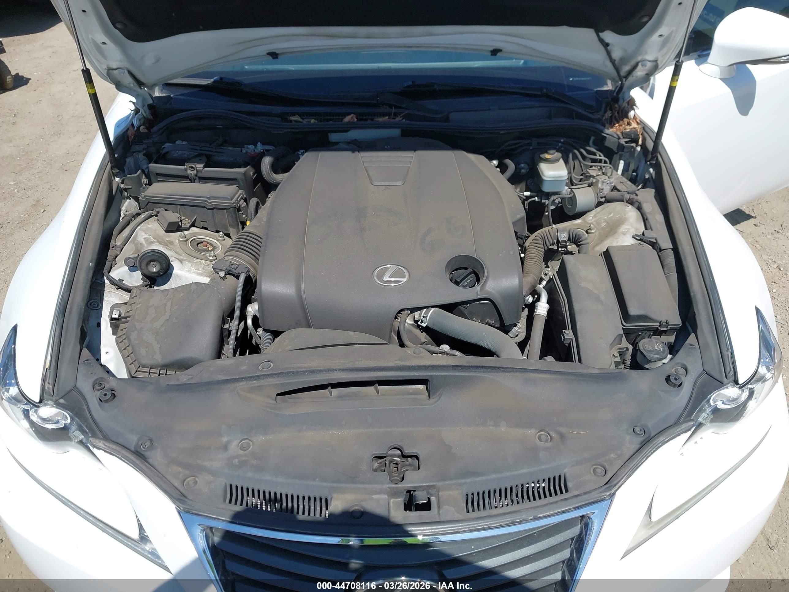 LEXUS IS image 10