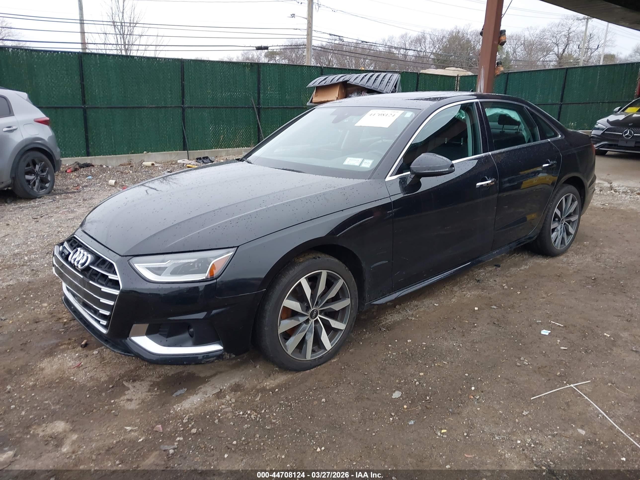 AUDI A4 image 2