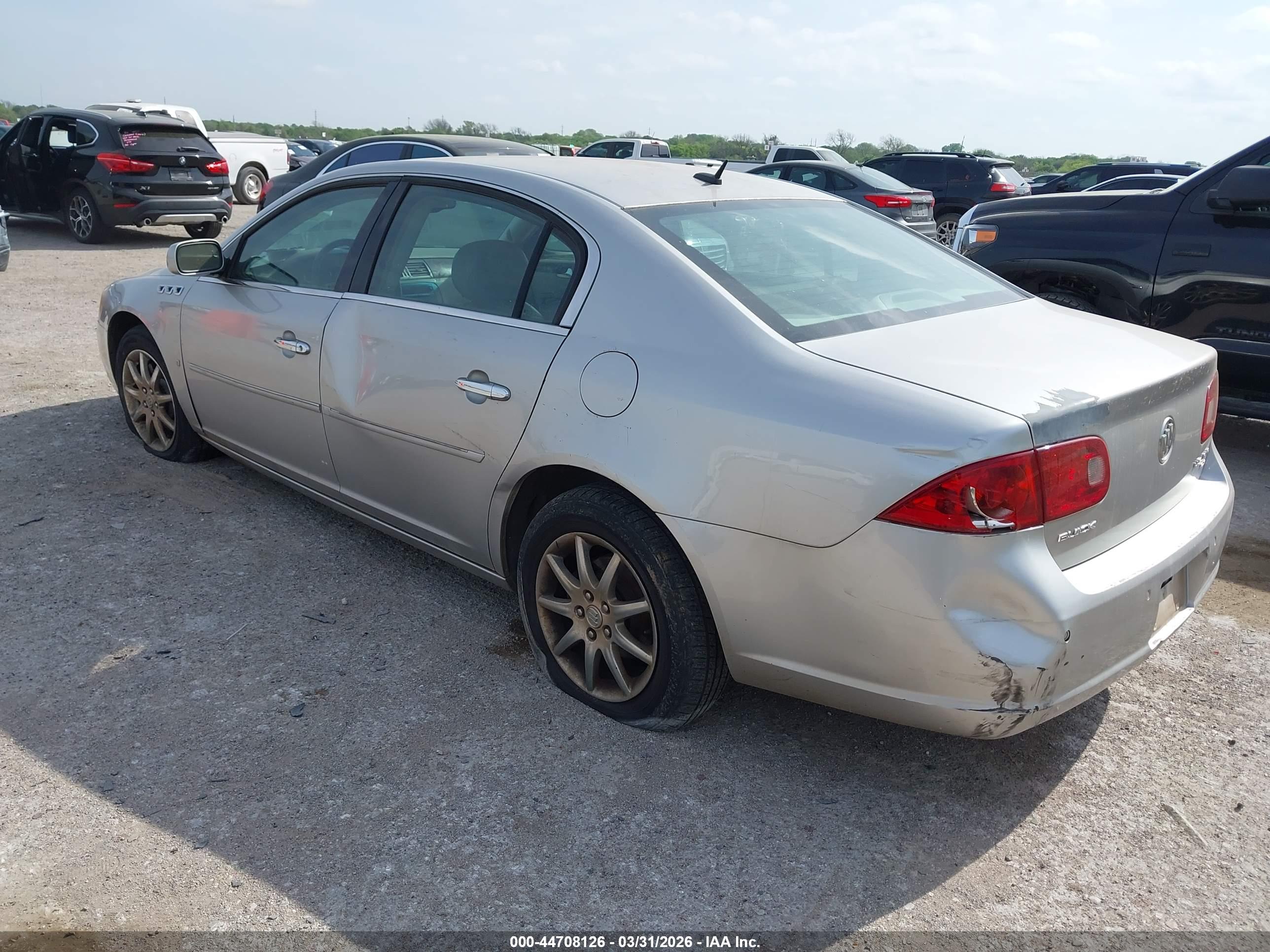 BUICK LUCERNE image 3