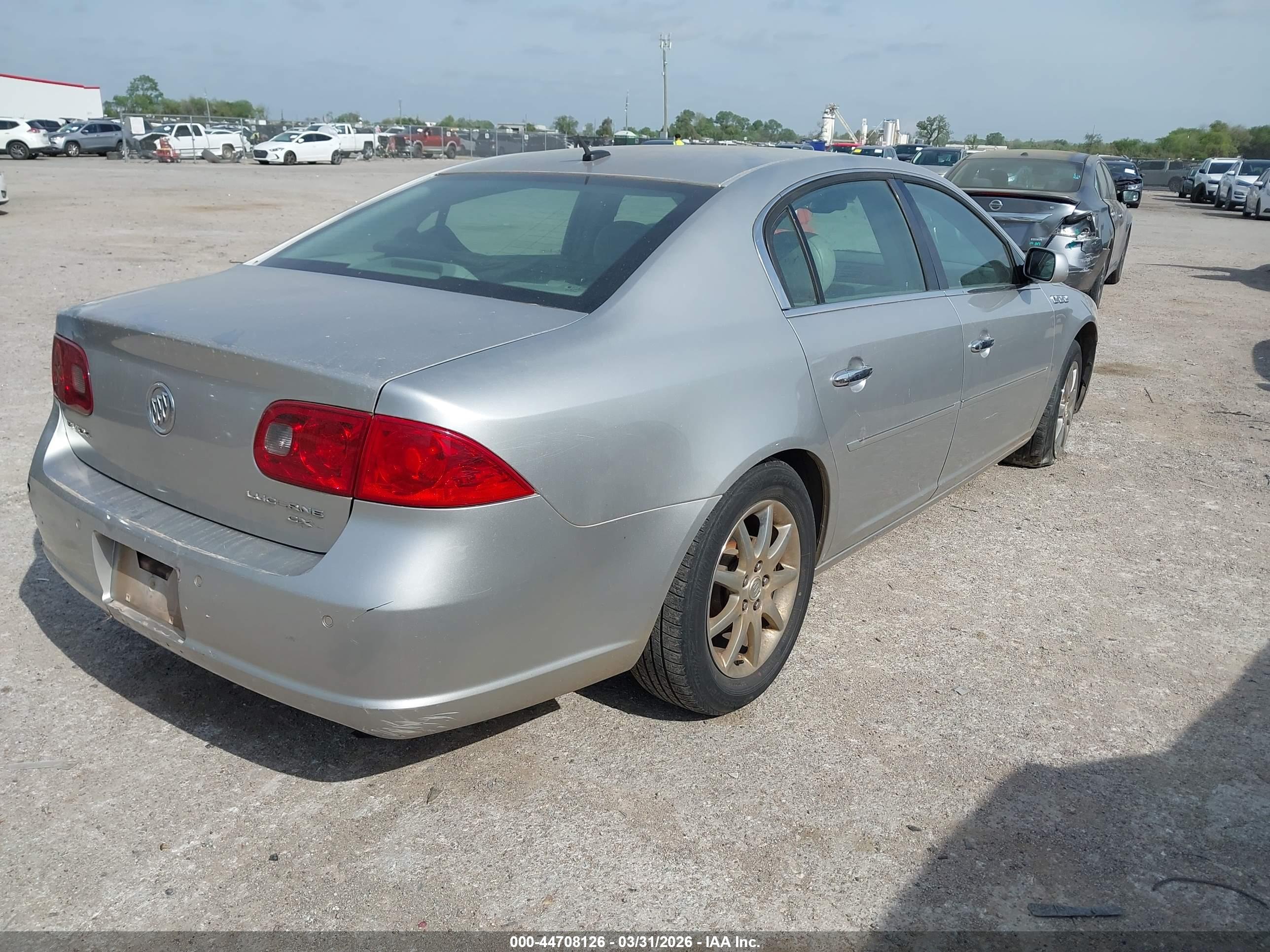 BUICK LUCERNE image 4