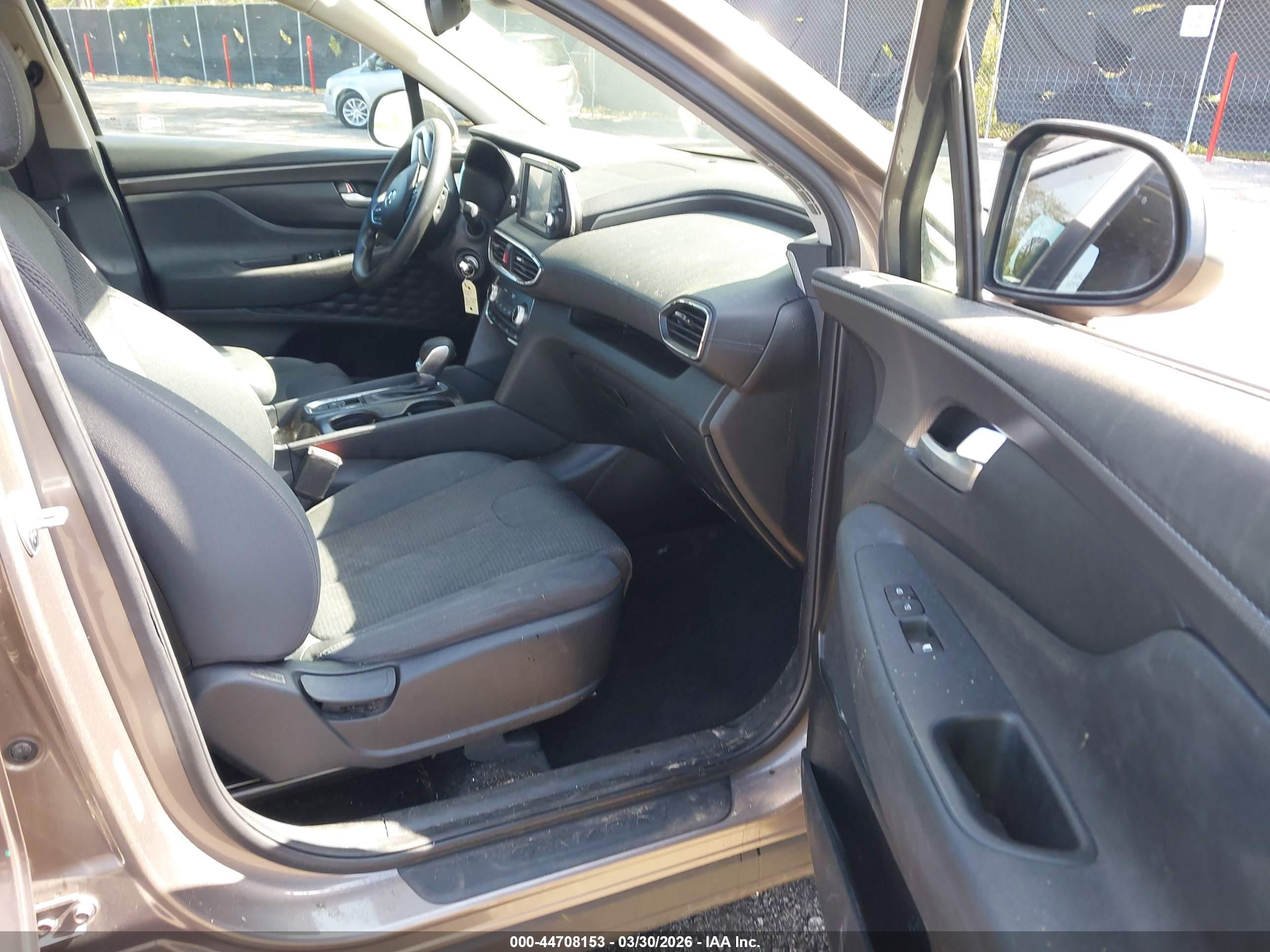 HYUNDAI SANTA image 5