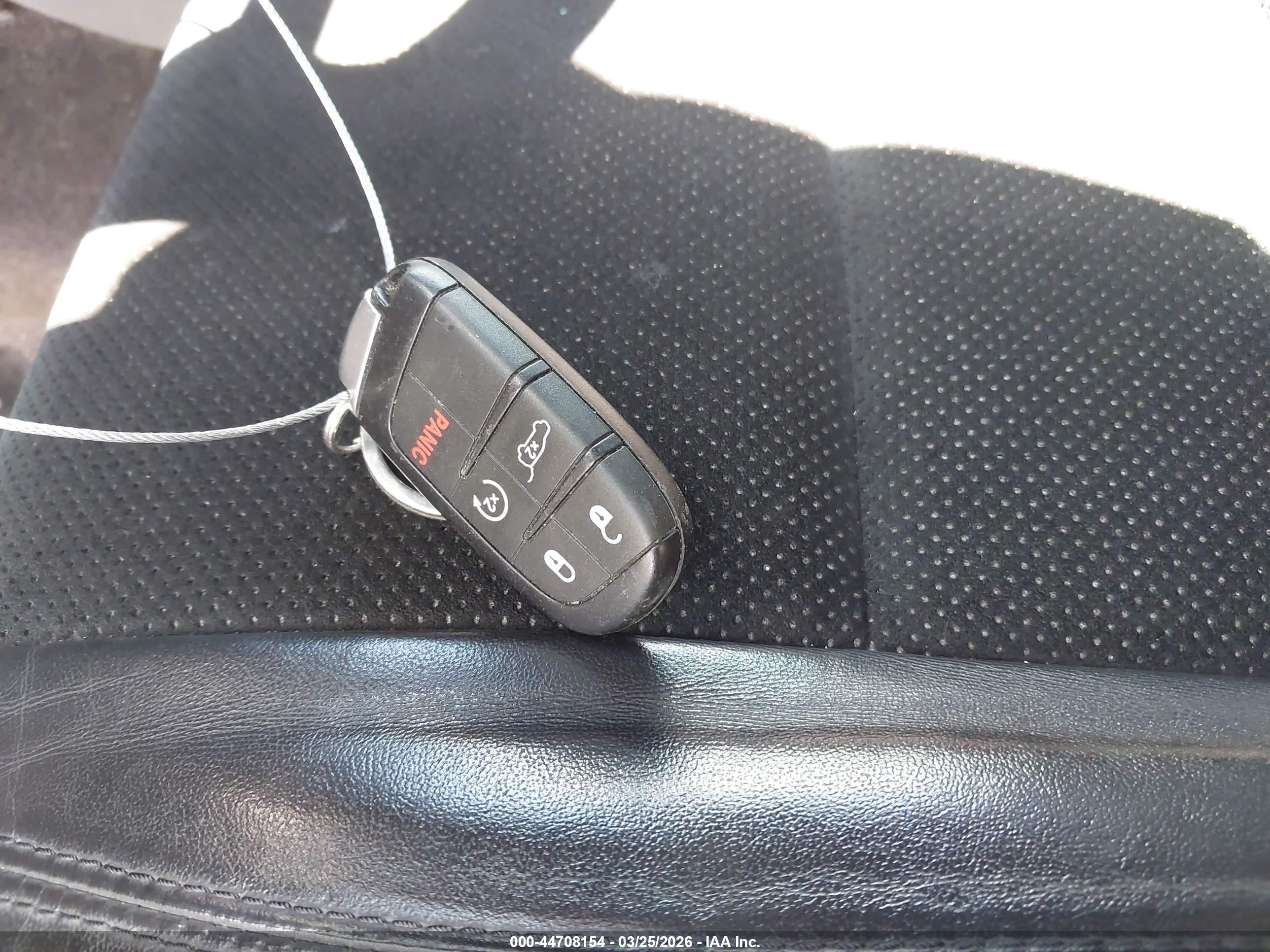 JEEP GRAND image 11