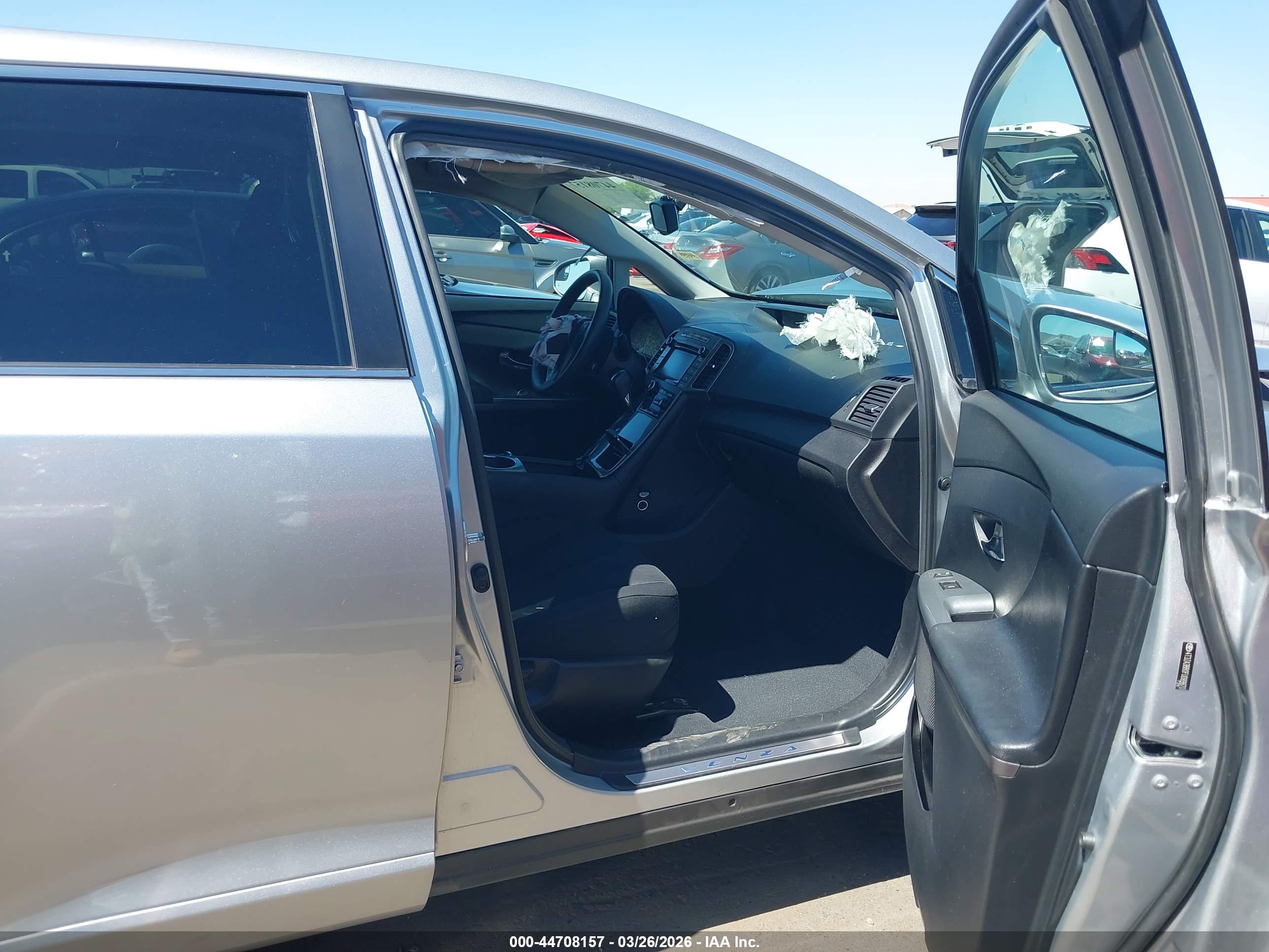TOYOTA VENZA image 5