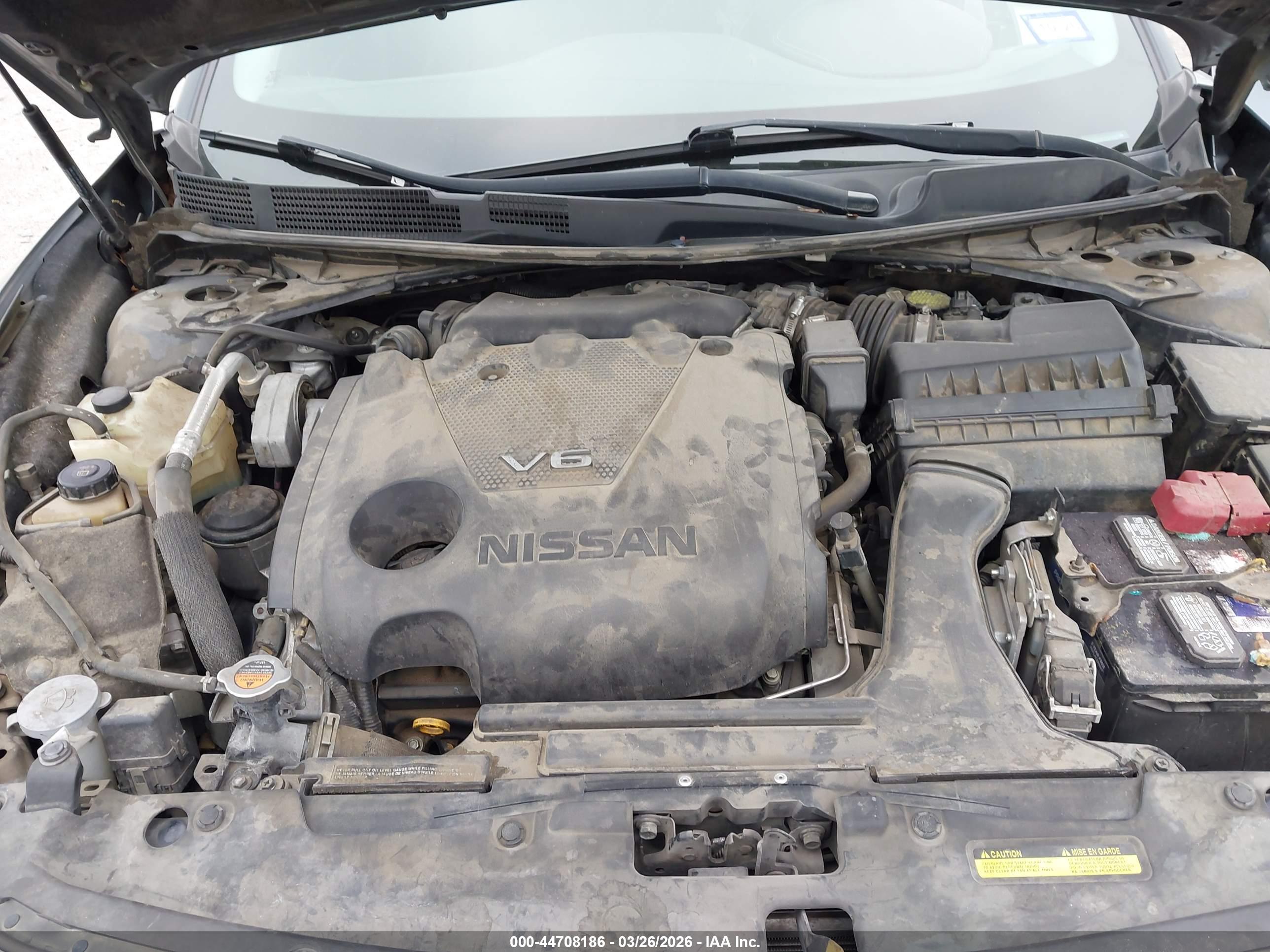 NISSAN MAXIMA image 10