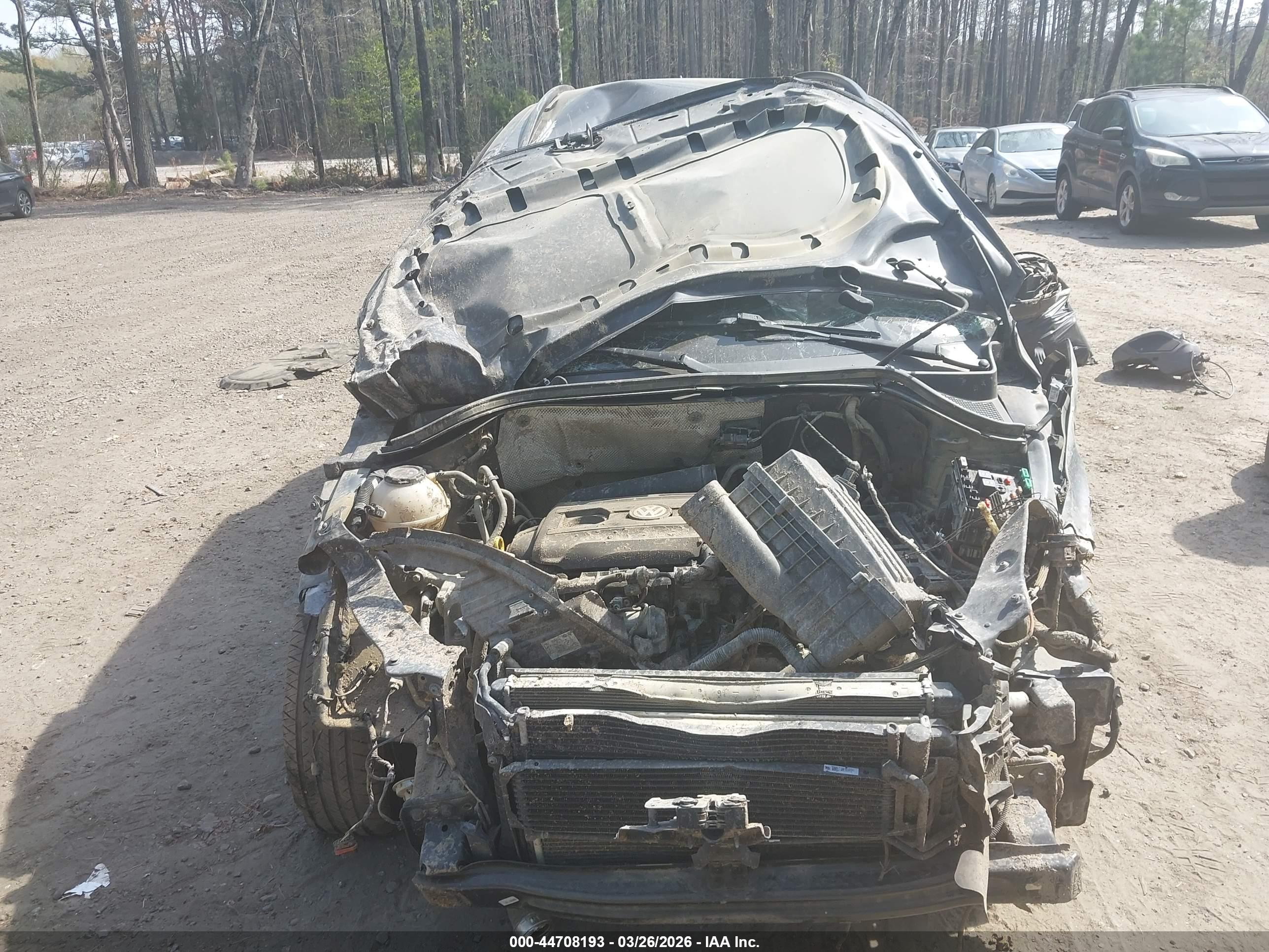 VOLKSWAGEN TIGUAN image 6