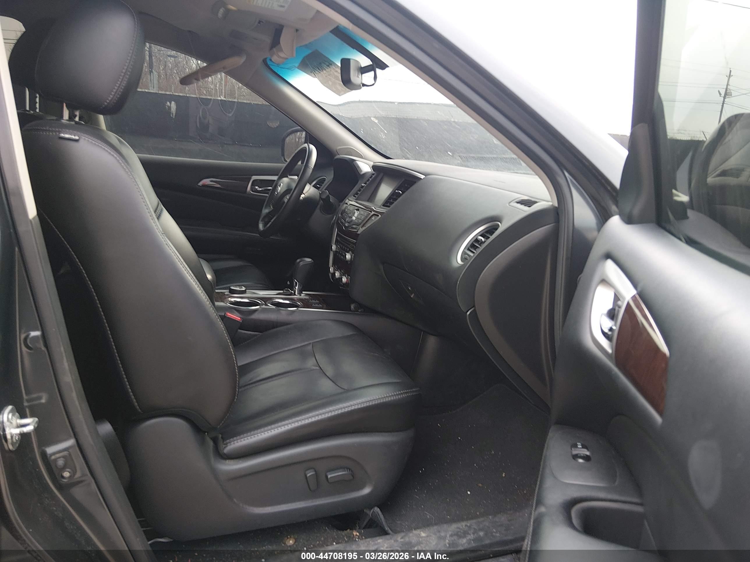 NISSAN PATHFINDER image 5