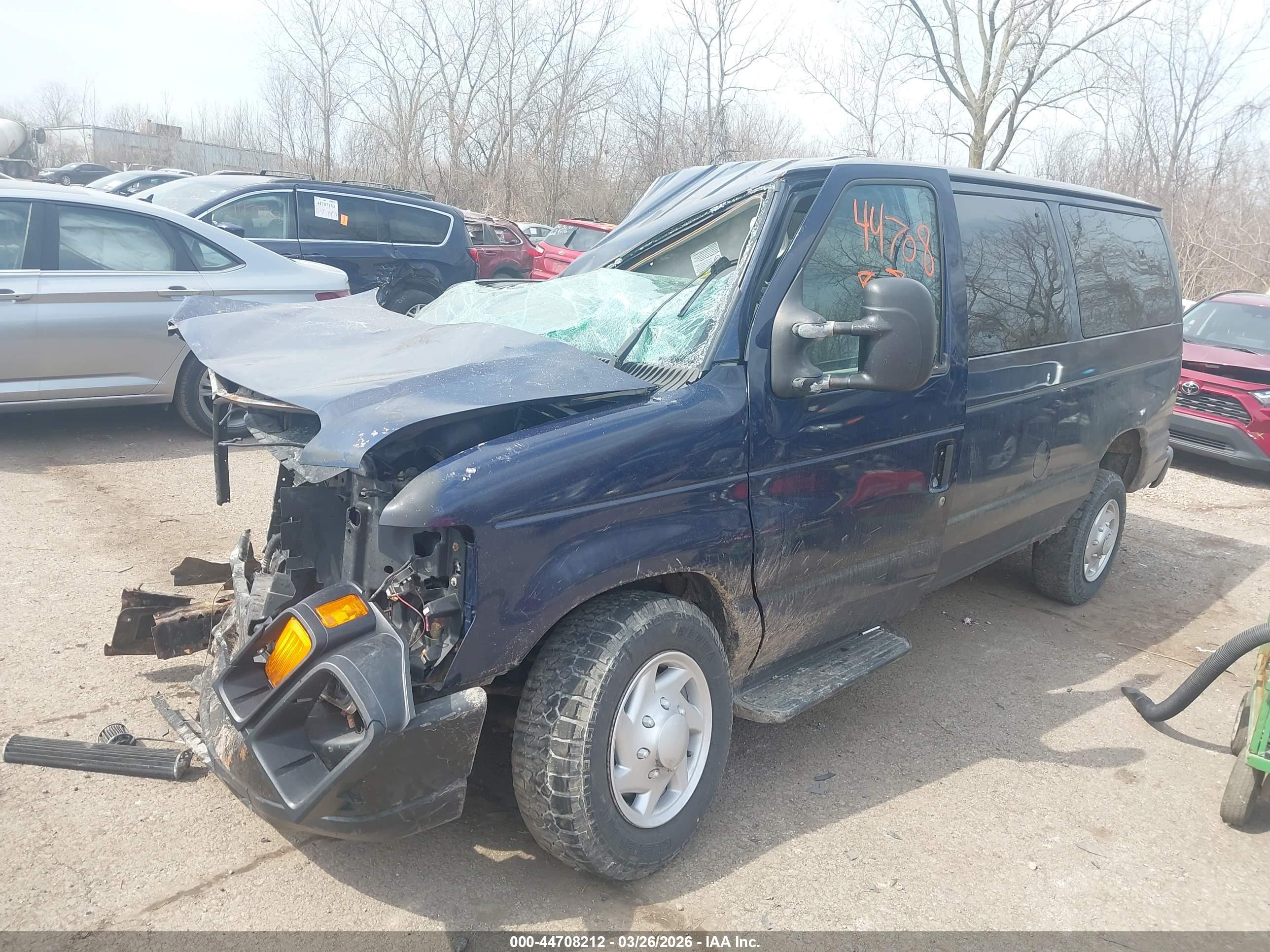 FORD E-350 image 2