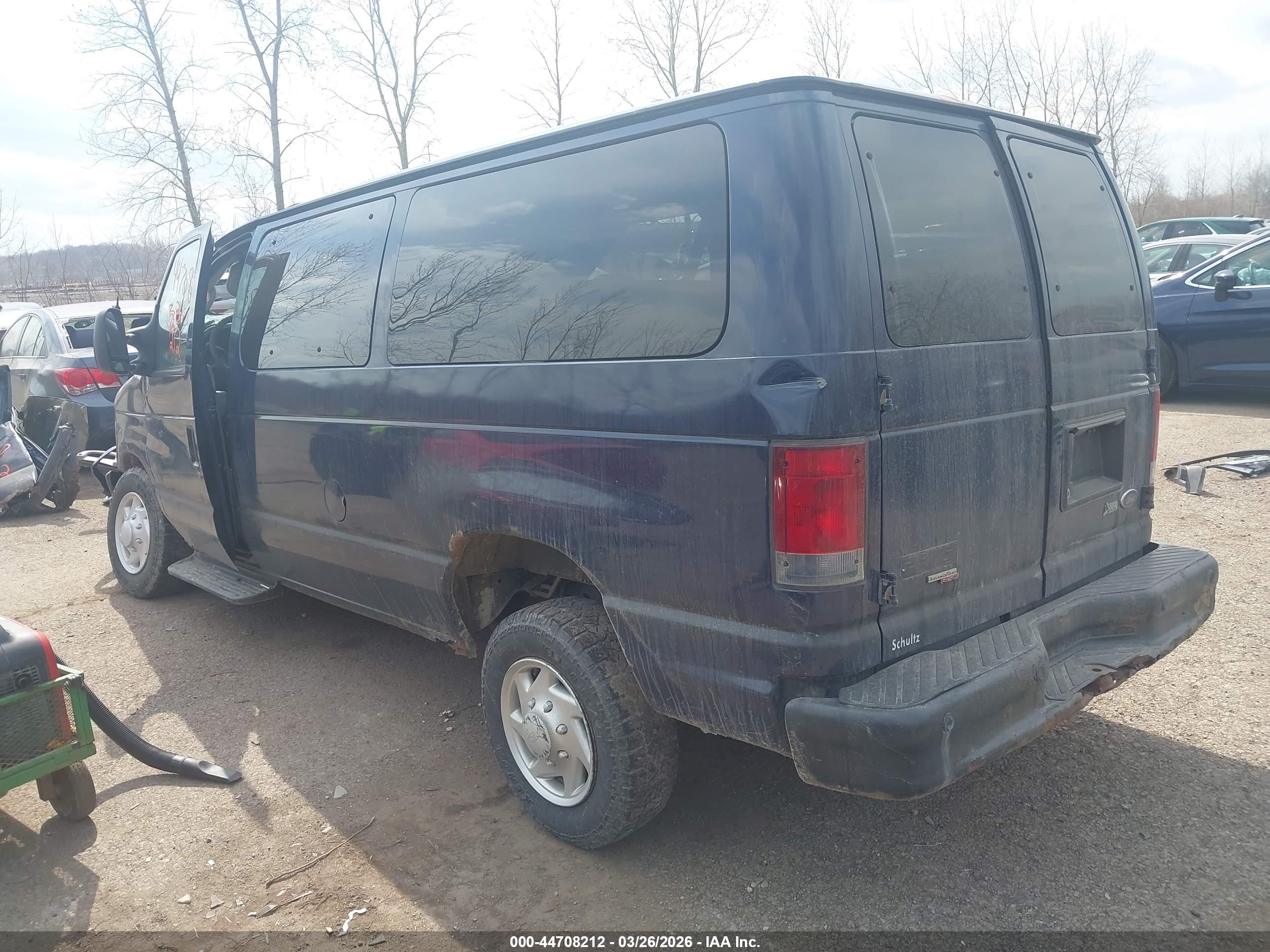 FORD E-350 image 3
