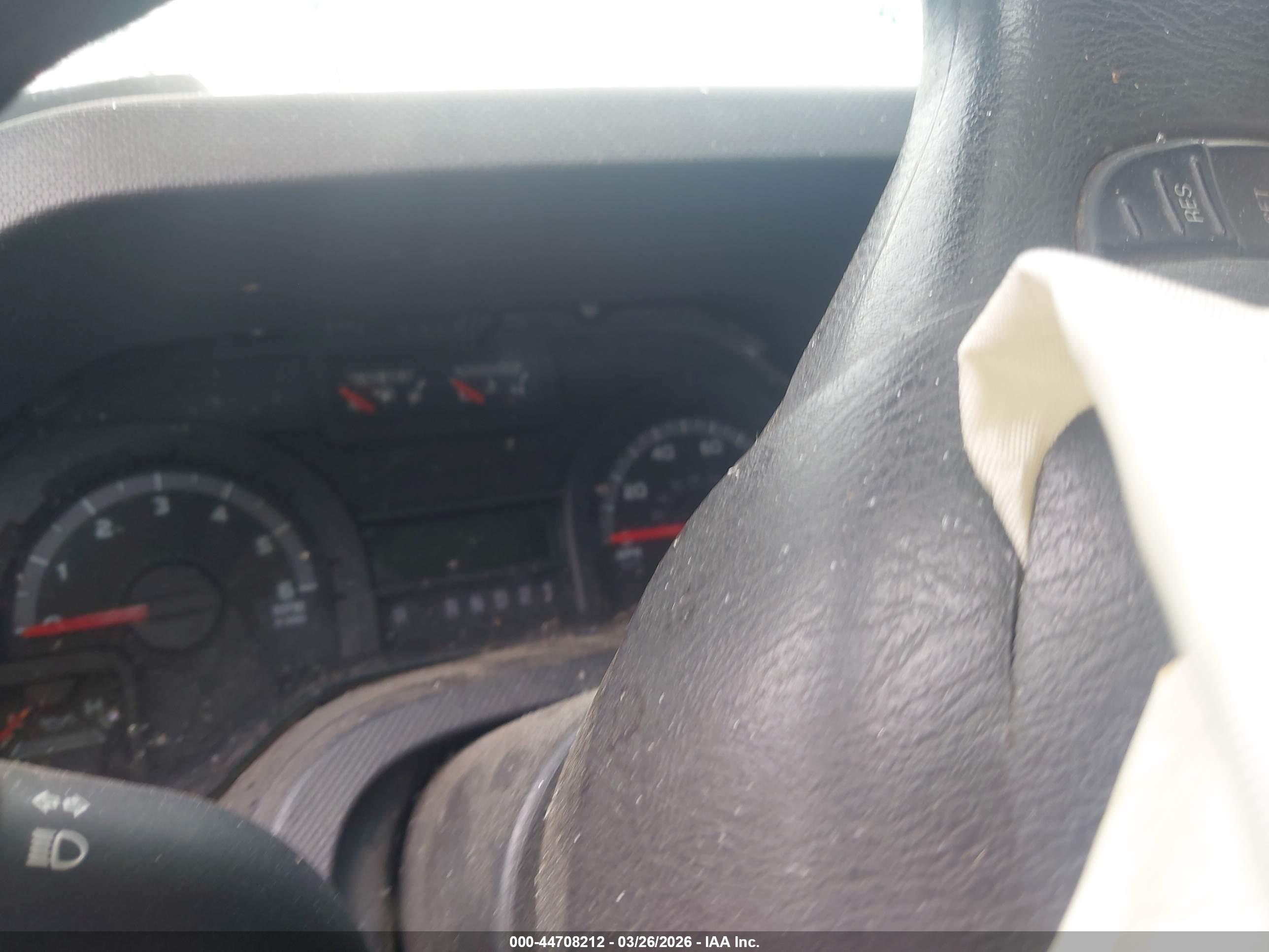 FORD E-350 image 7